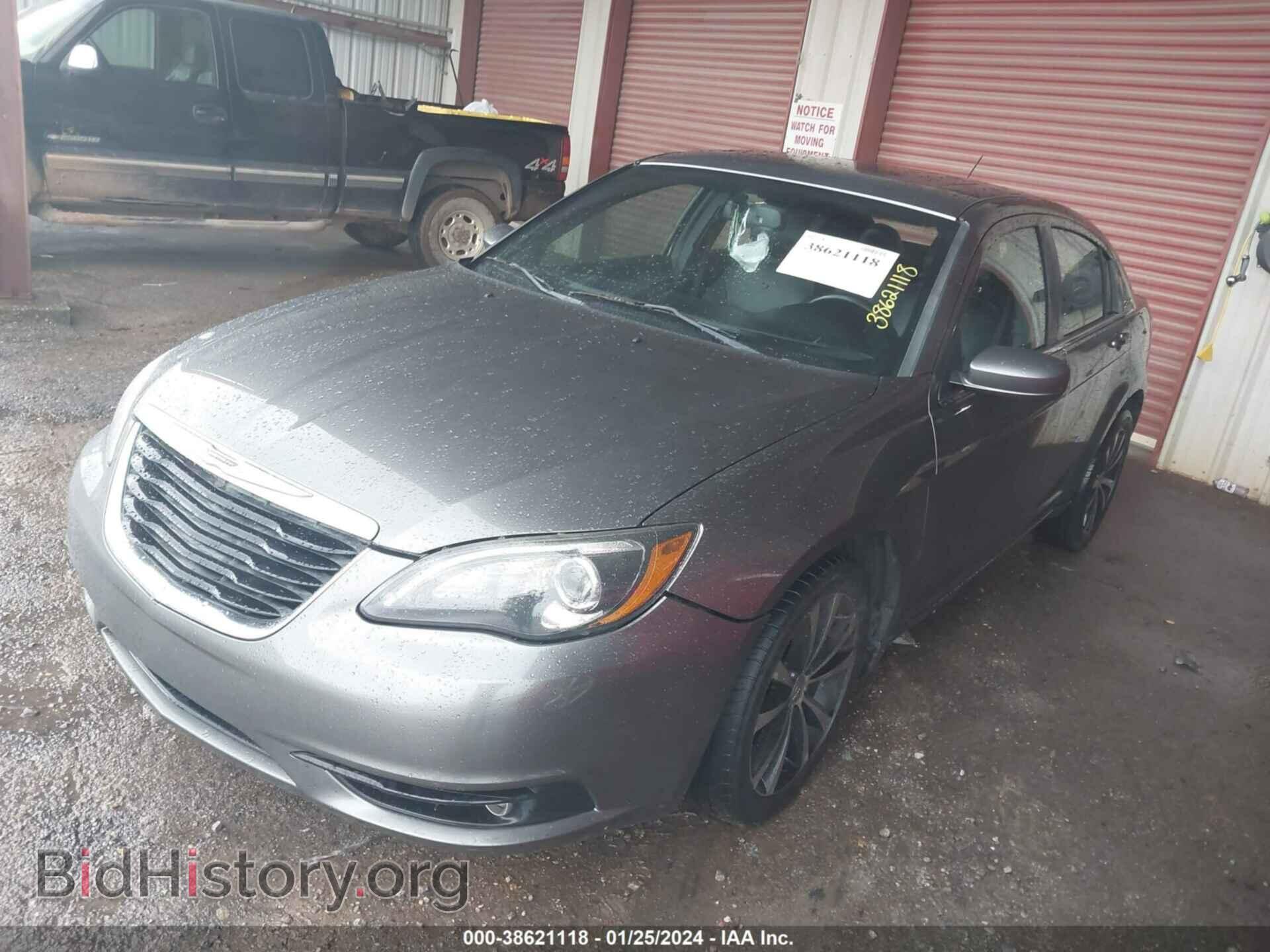 2012 CHRYSLER 200 - VIN: 1C3CCBHG2CN221757 - Фото 2