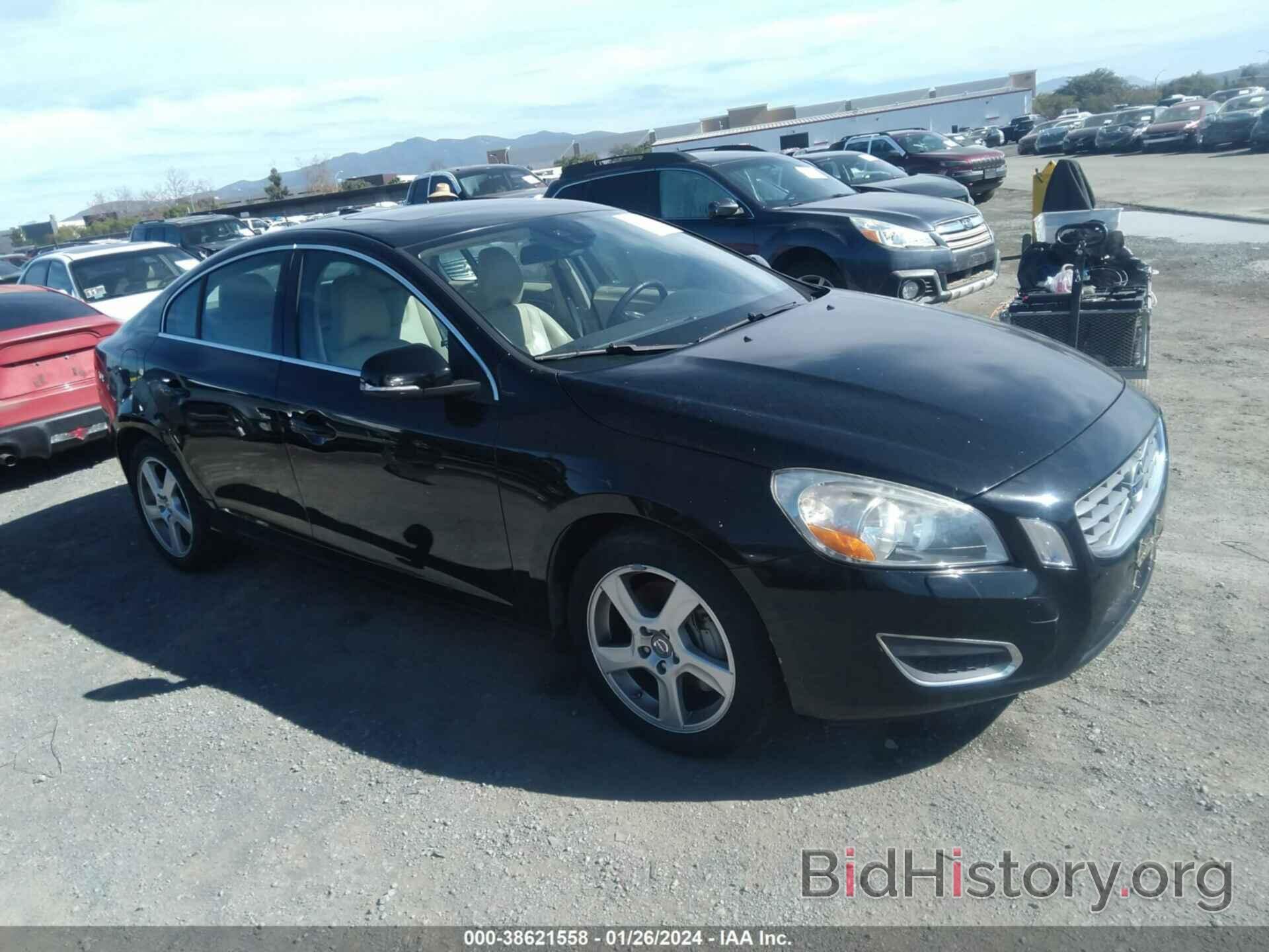 Photo YV1612FH2D2202536 - VOLVO S60 2013