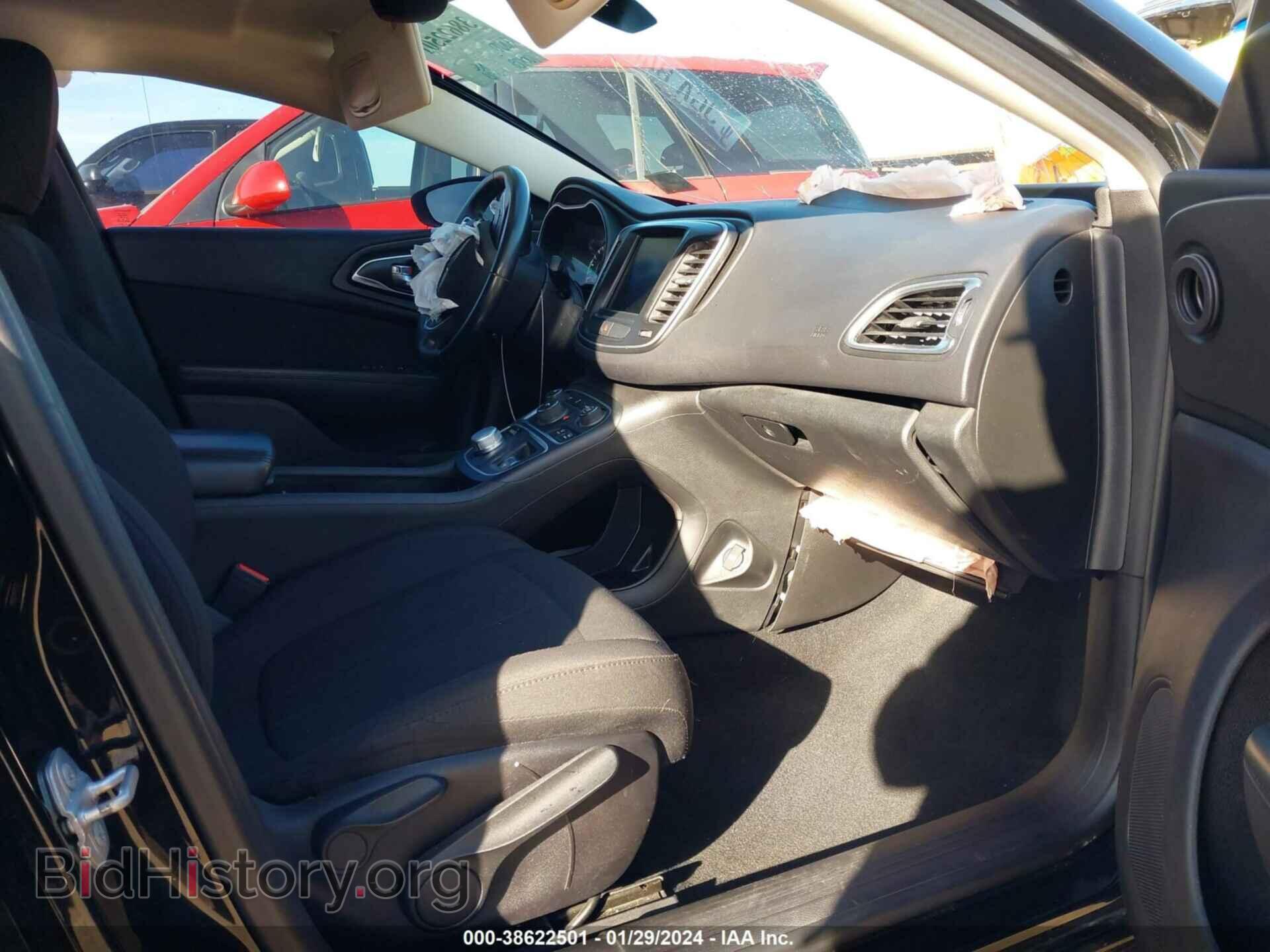 2016 CHRYSLER 200 - VIN: 1C3CCCAB5GN101462 - Фото 5