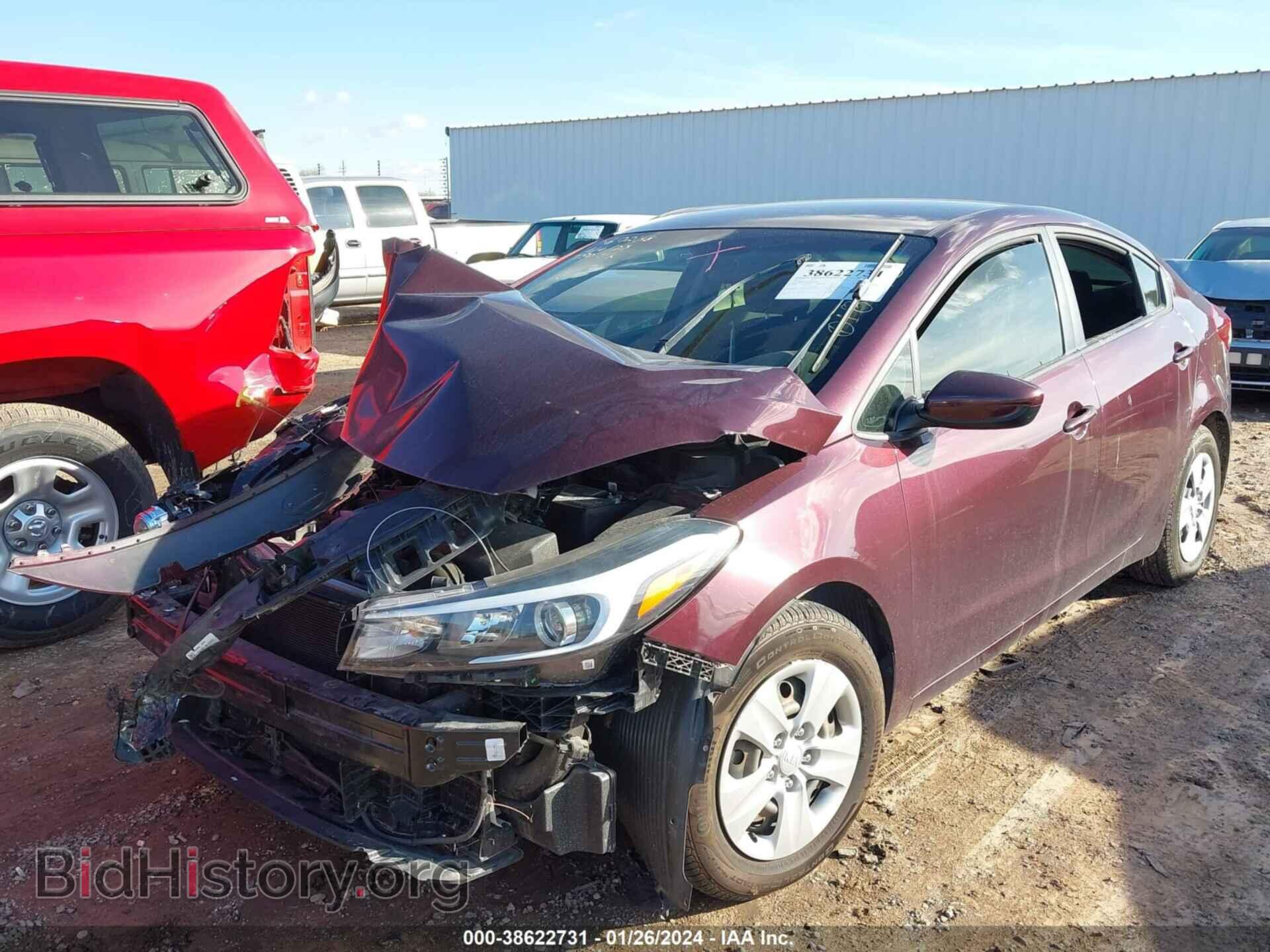 2017 KIA FORTE - VIN: 3KPFK4A79HE018975 - Фото 2