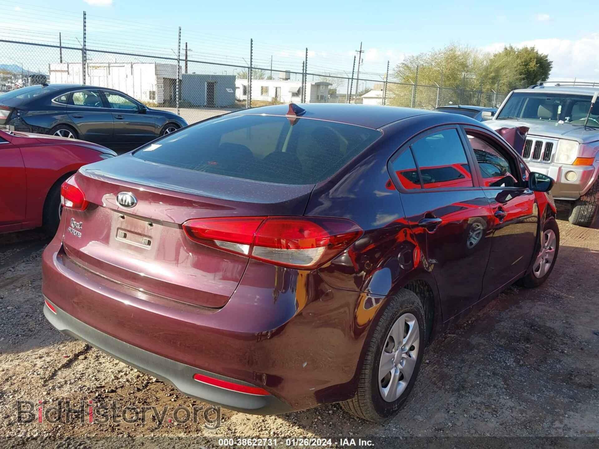 2017 KIA FORTE - VIN: 3KPFK4A79HE018975 - Фото 4