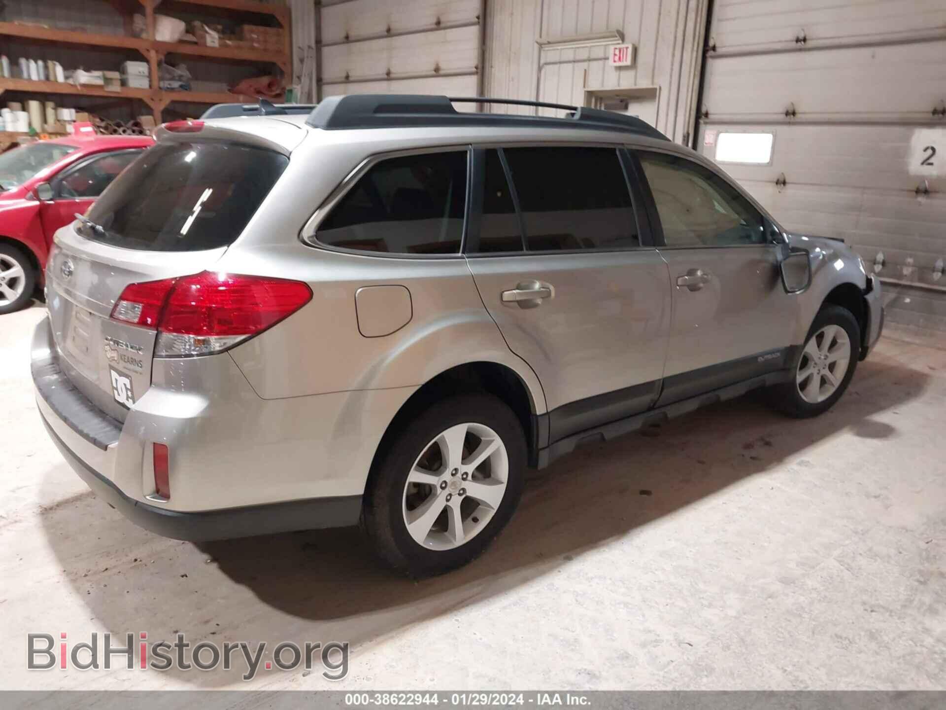 2014 SUBARU OUTBACK - VIN: 4S4BRCCC2E3263565 - Фото 4