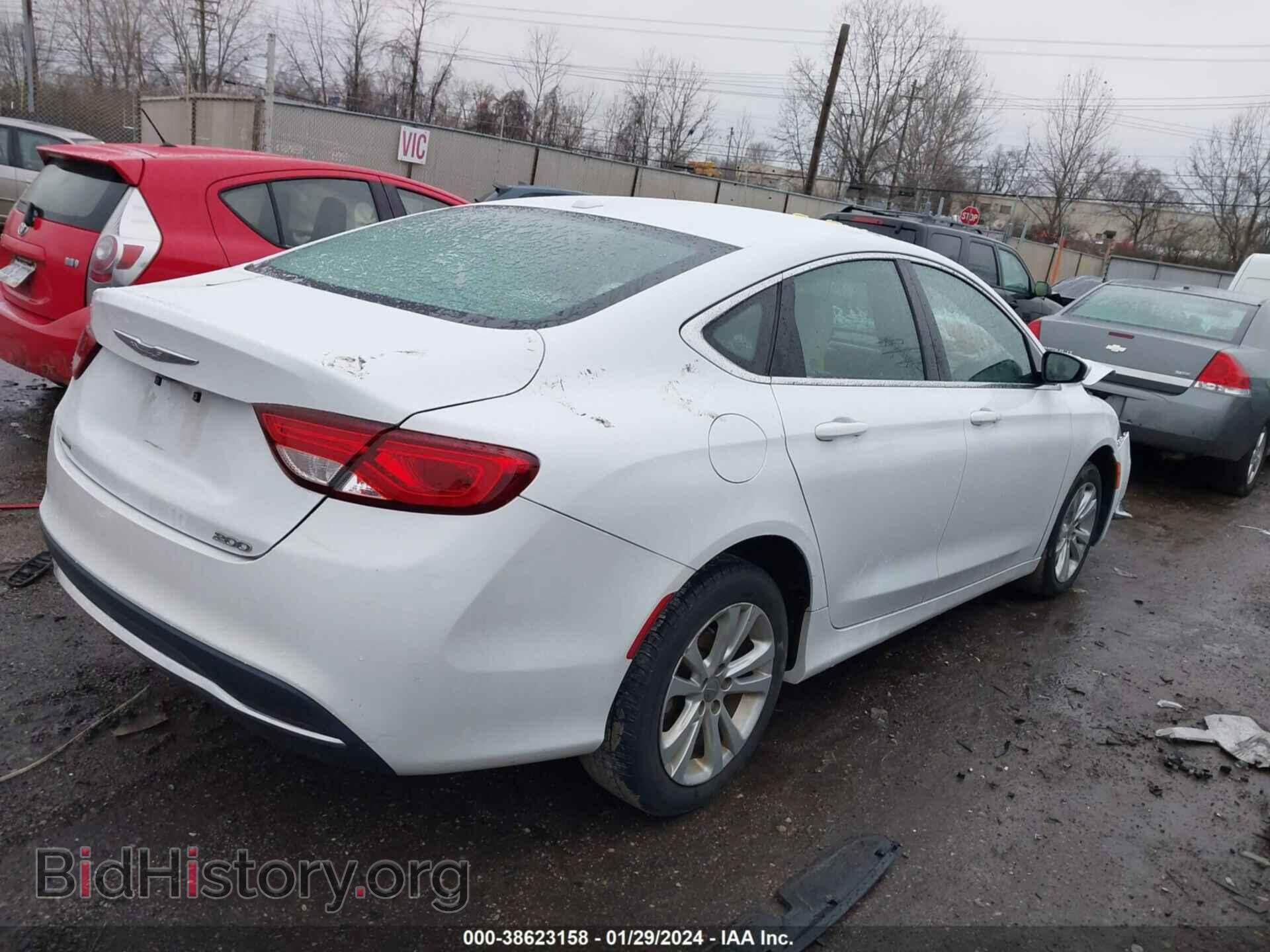 2016 CHRYSLER 200 - VIN: 1C3CCCAB2GN132104 - Photo 4