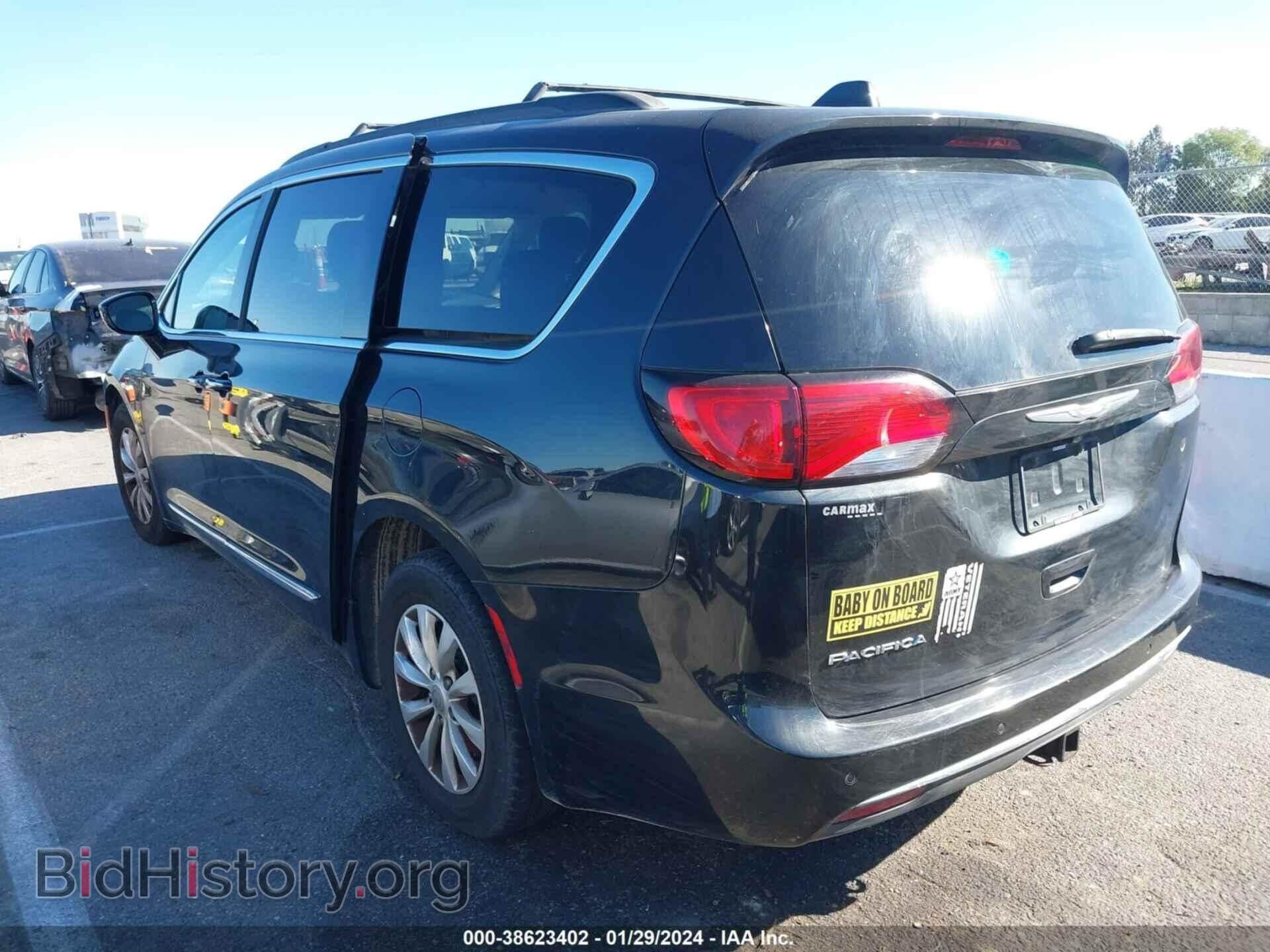 2017 CHRYSLER PACIFICA - VIN: 2C4RC1BG3HR642387 - Фото 3