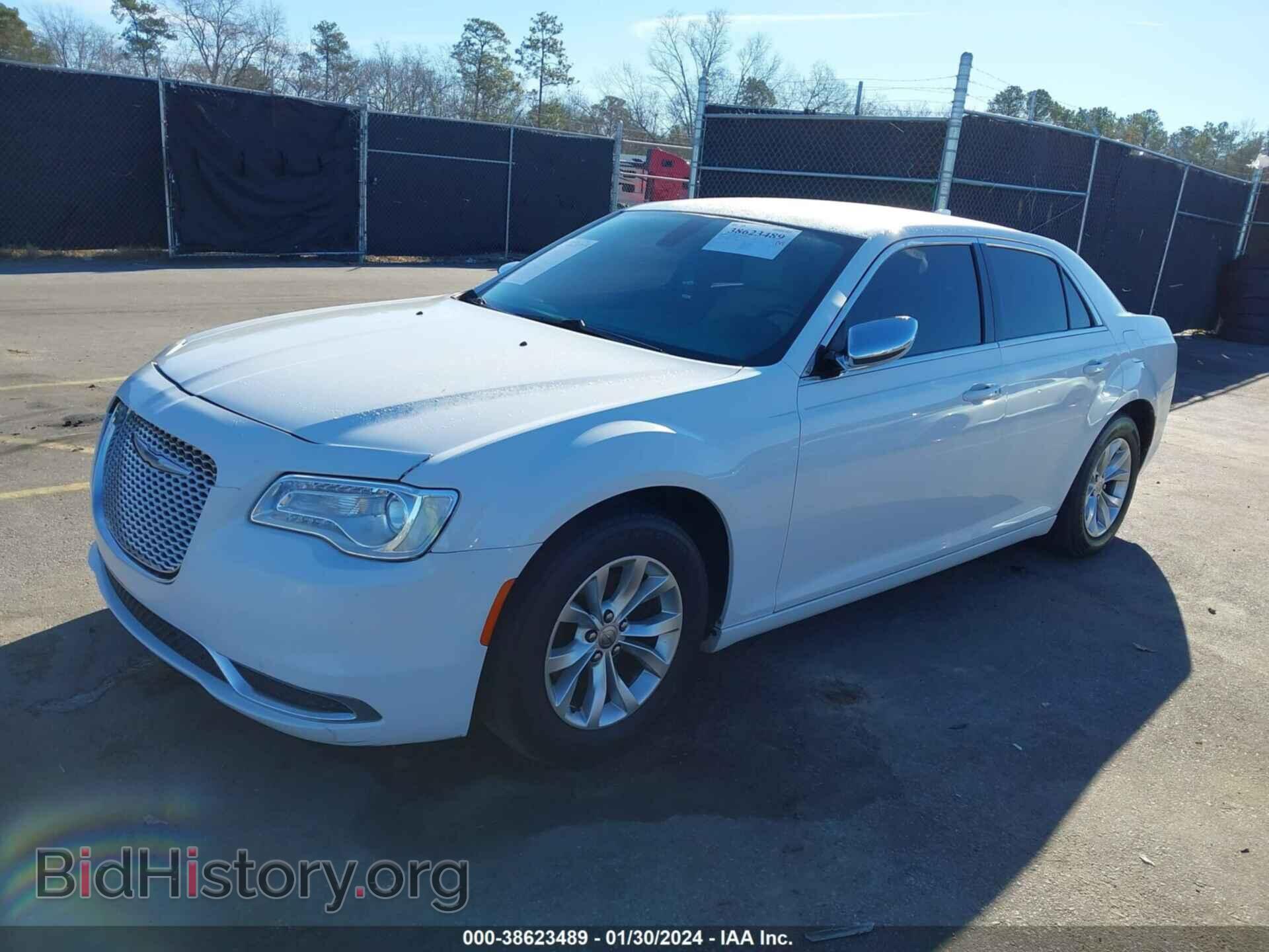 2015 CHRYSLER 300 - VIN: 2C3CCAAG3FH908568 - Фото 2
