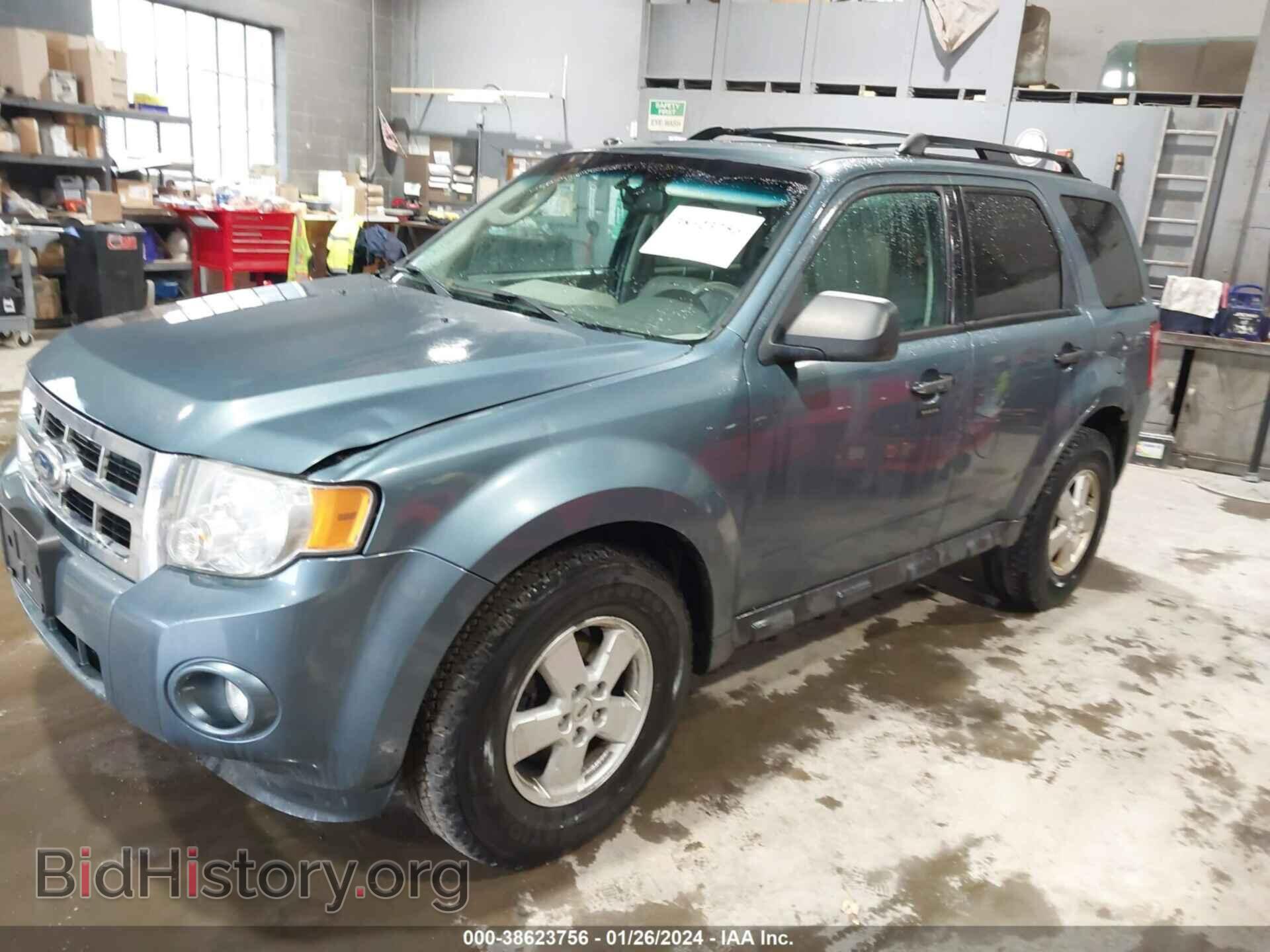 2011 FORD ESCAPE - VIN: 1FMCU9DG7BKB29983 - Фото 2