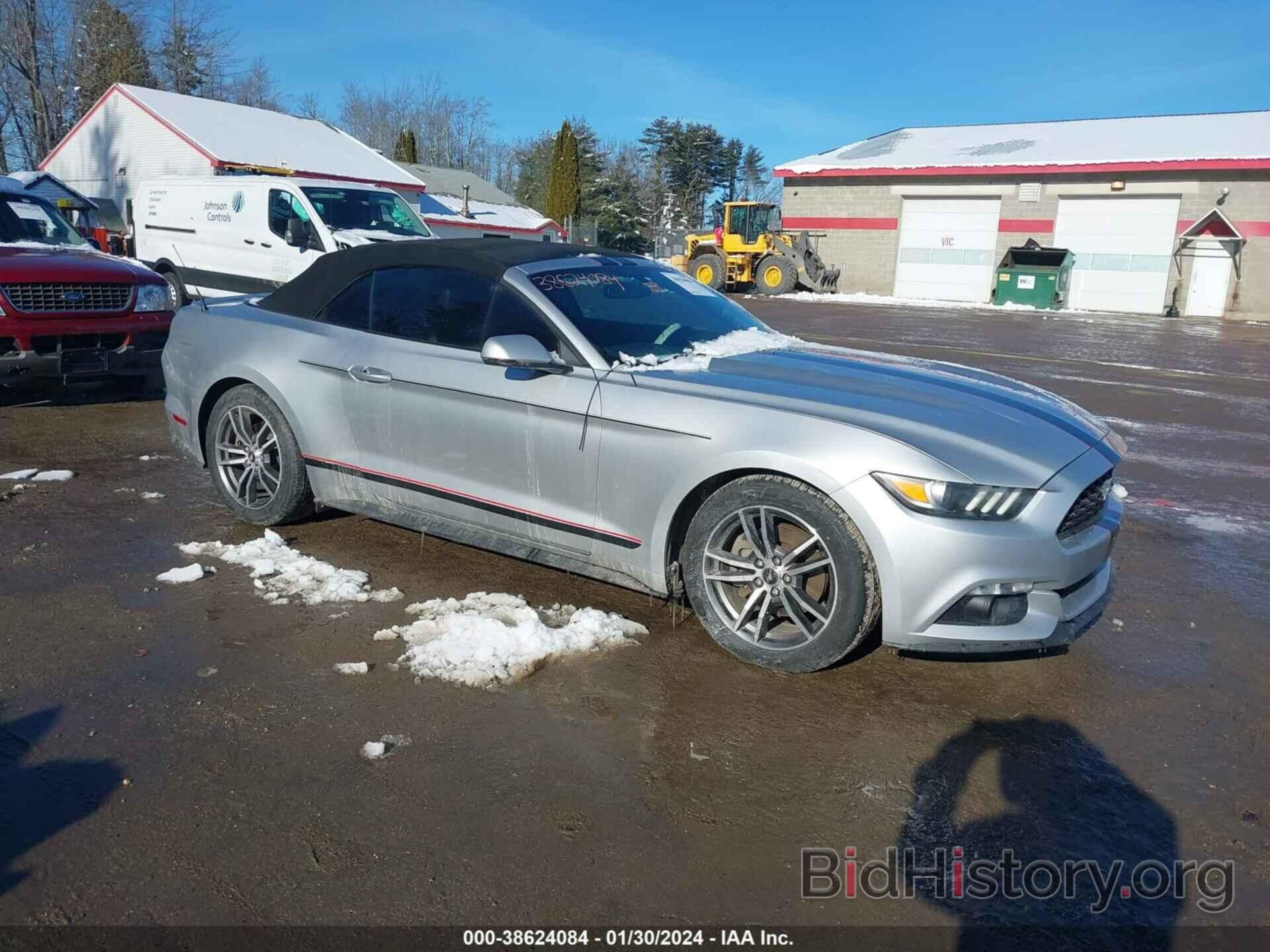 Photo 1FATP8UH5G5280377 - FORD MUSTANG 2016