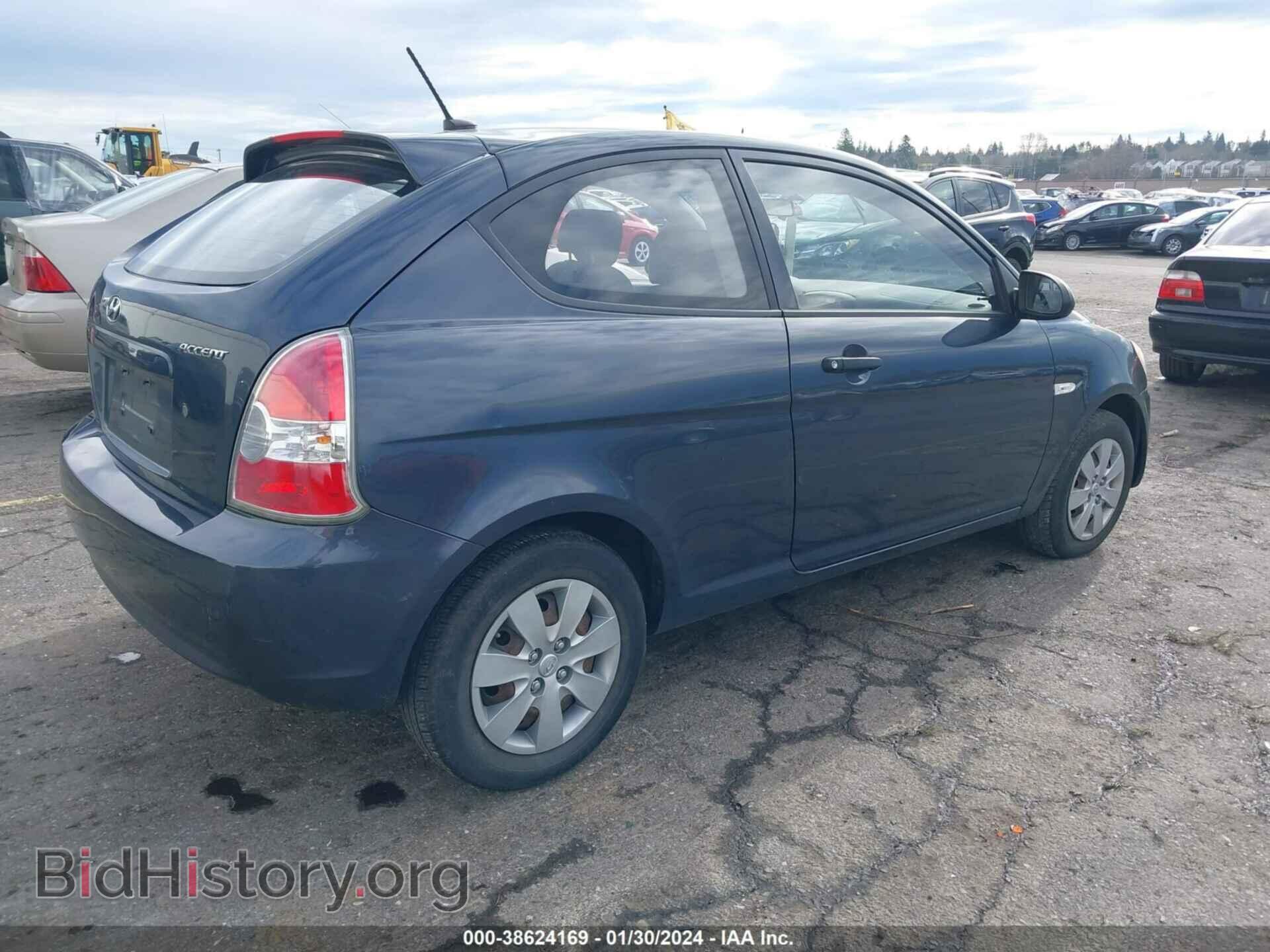 2008 HYUNDAI ACCENT - VIN: KMHCM36C68U093742 - Фото 4