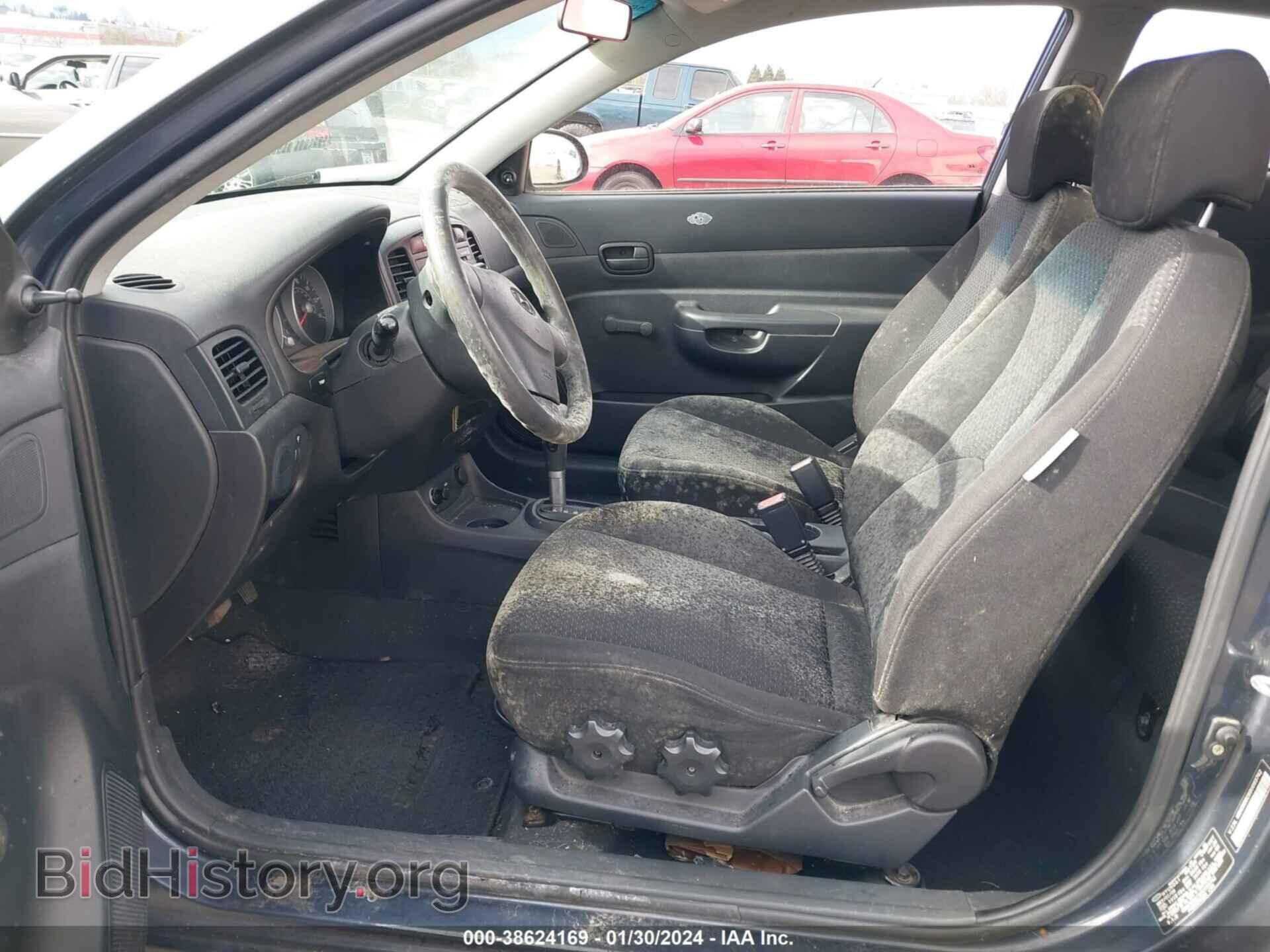 2008 HYUNDAI ACCENT - VIN: KMHCM36C68U093742 - Фото 5