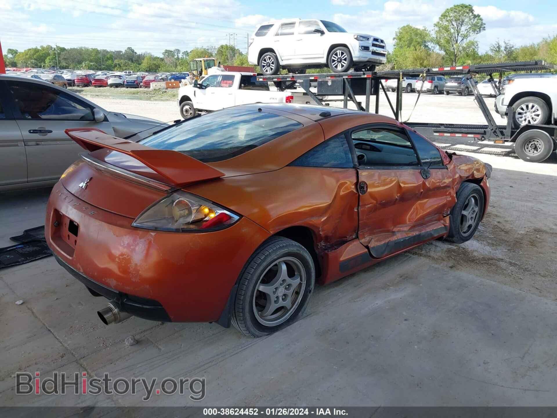 2008 MITSUBISHI ECLIPSE - VIN: 4A3AK64F28E009827 - Photo 4