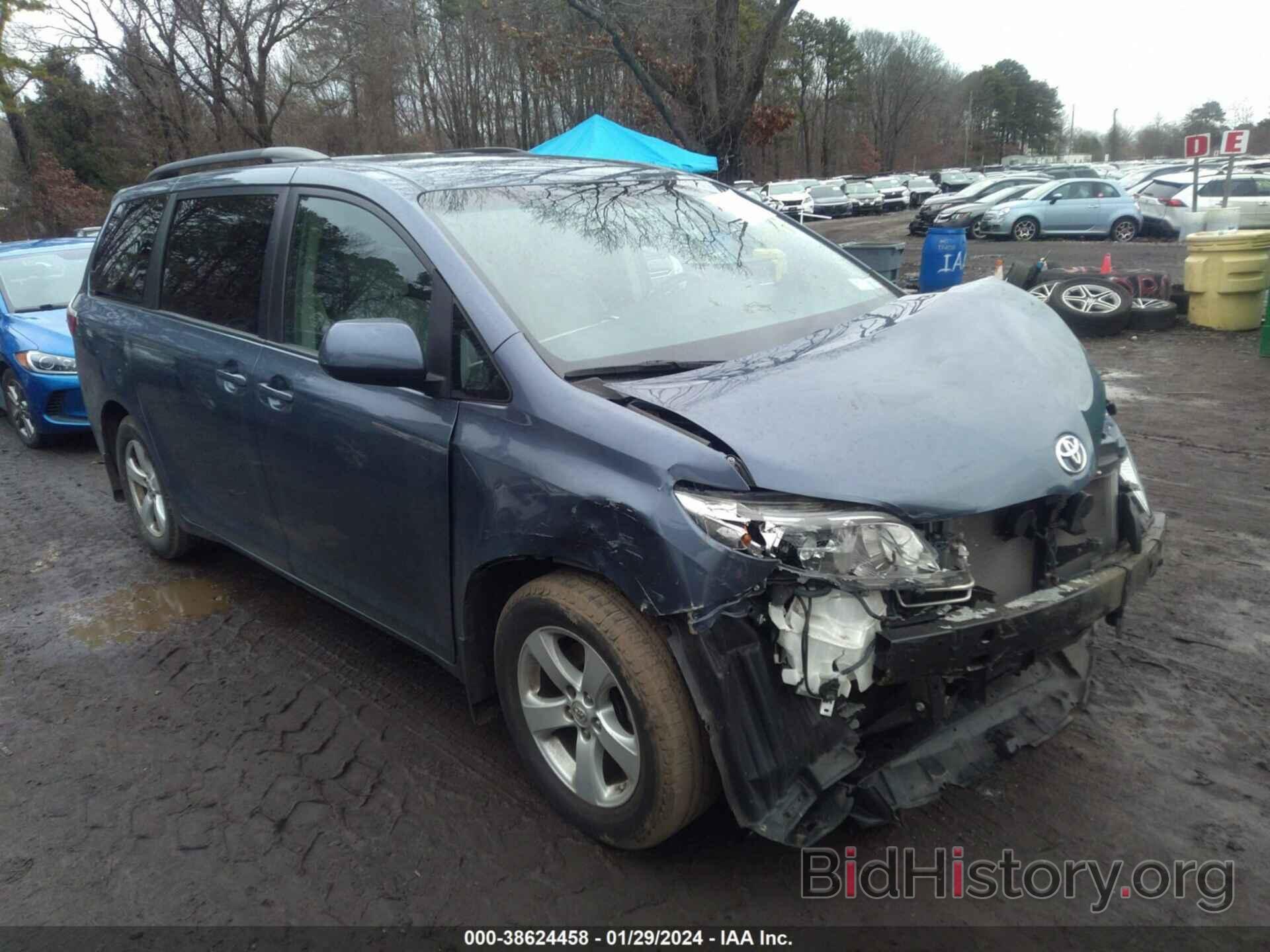 Photo 5TDKK3DC0GS760851 - TOYOTA SIENNA 2016