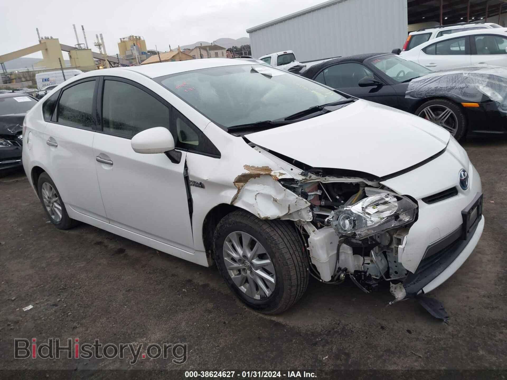 Фотография JTDKN3DP4E3056273 - TOYOTA PRIUS PLUG-IN 2014