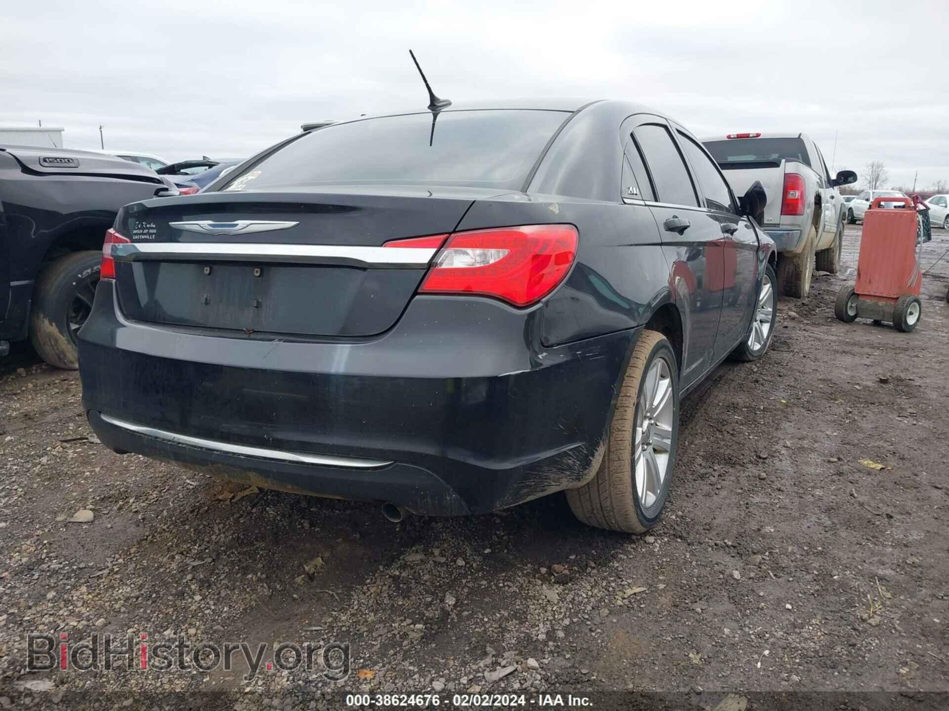 2012 CHRYSLER 200 - VIN: 1C3CCBBB0CN142732 - Фото 4
