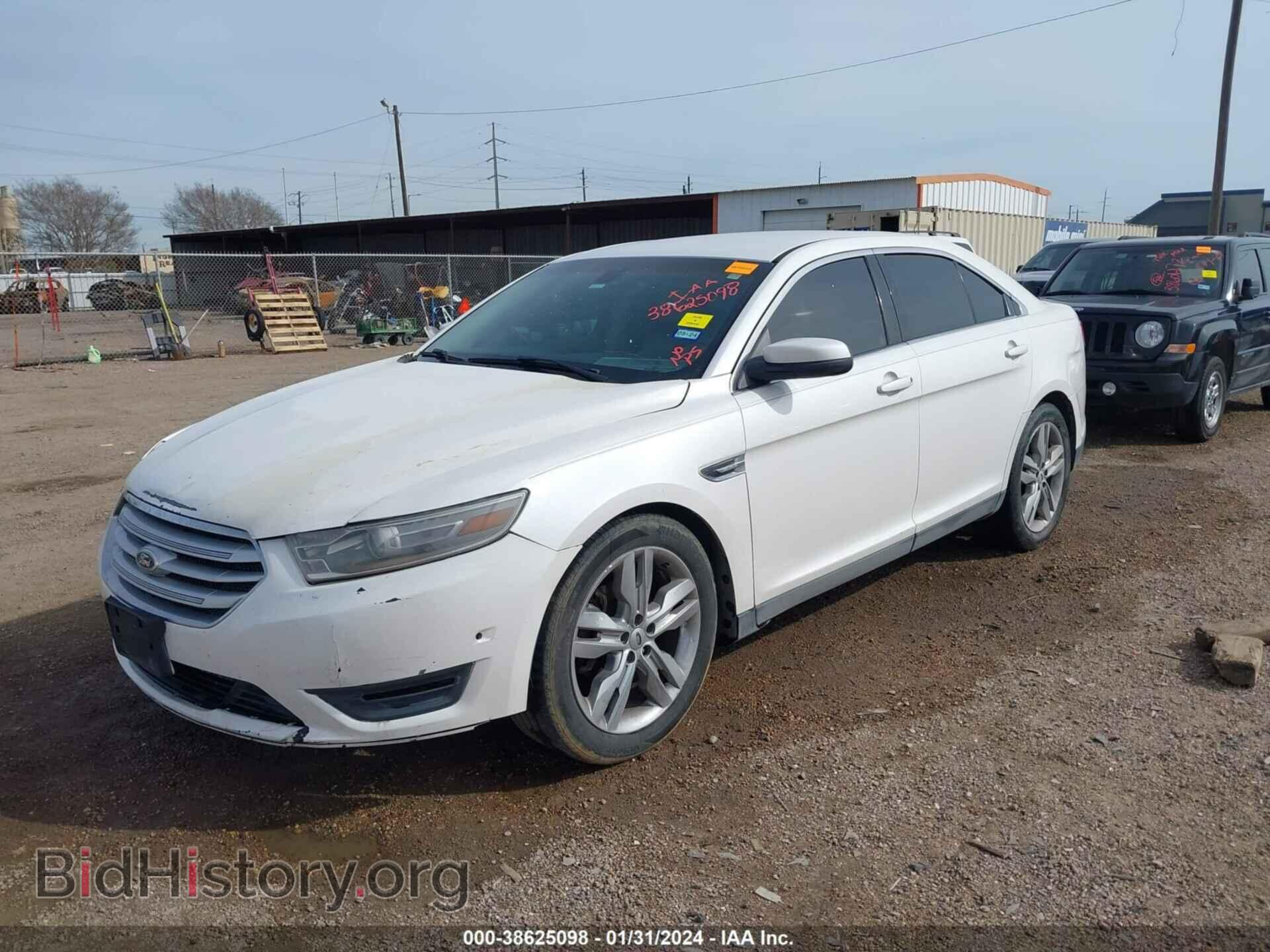 2013 FORD TAURUS - VIN: 1FAHP2E85DG136409 - Фото 2