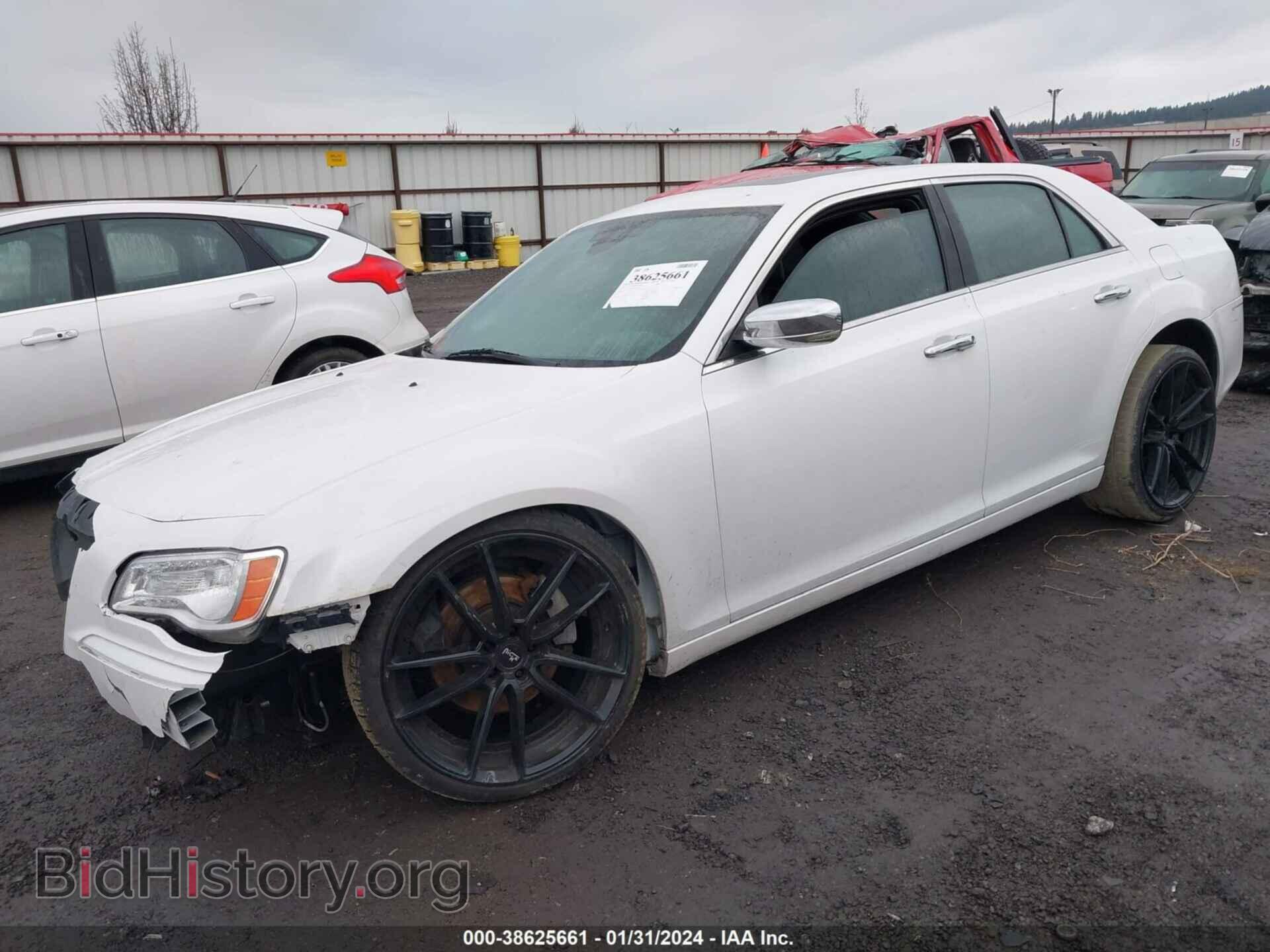 2012 CHRYSLER 300C - VIN: 2C3CCAETXCH136573 - Фото 2