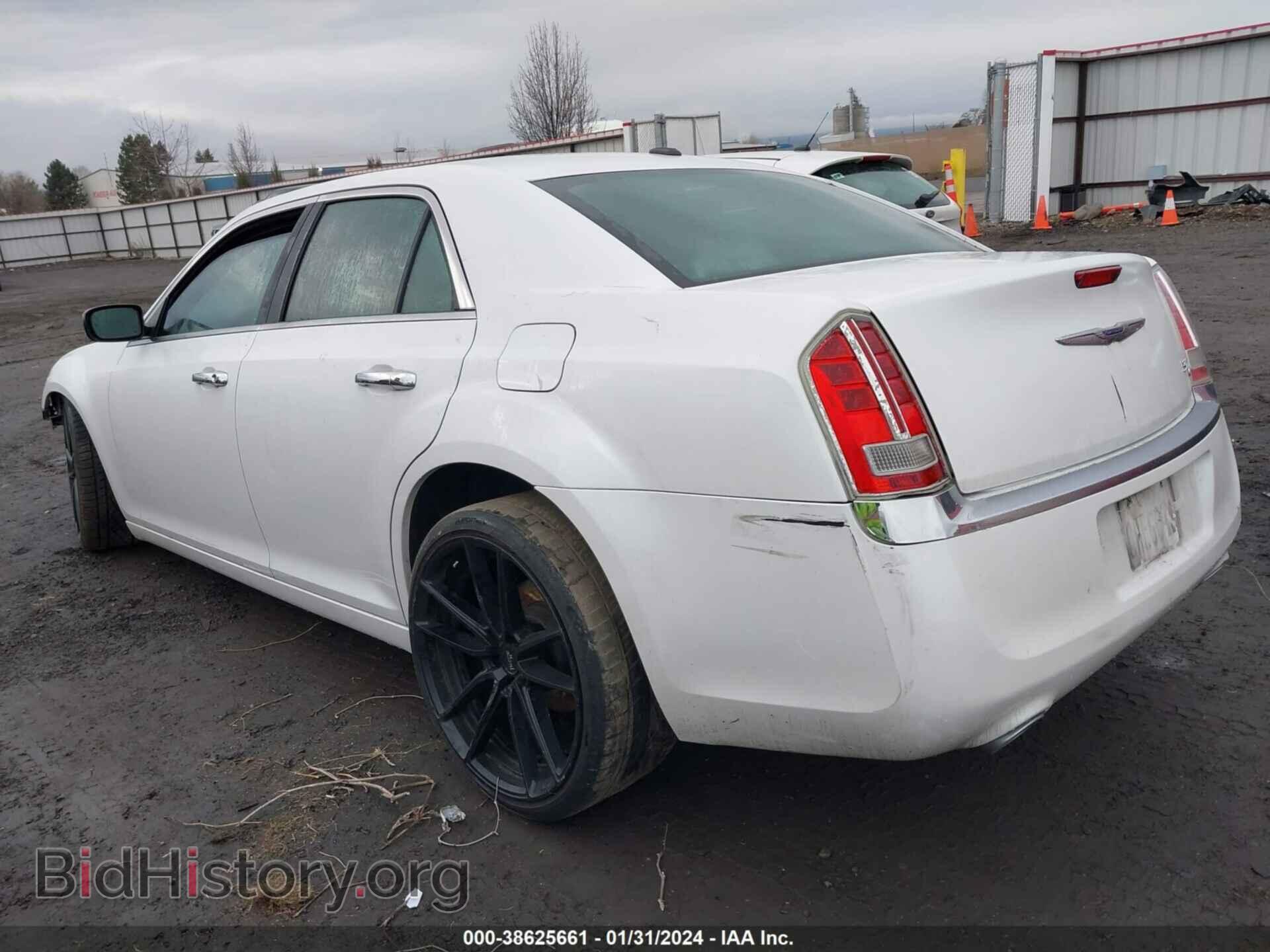 2012 CHRYSLER 300C - VIN: 2C3CCAETXCH136573 - Фото 3