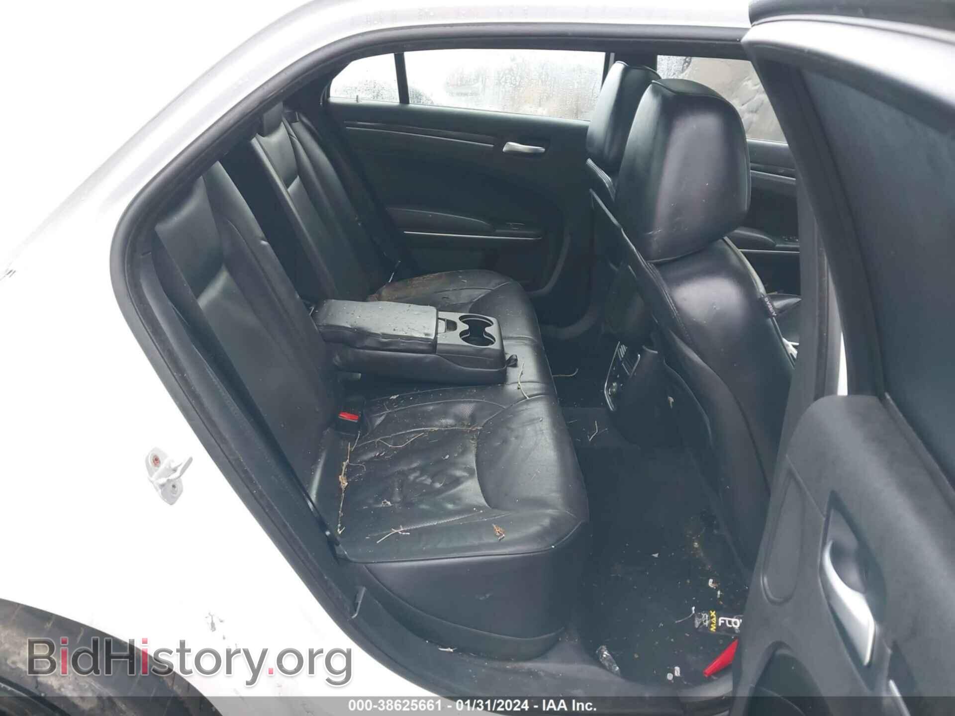 2012 CHRYSLER 300C - VIN: 2C3CCAETXCH136573 - Фото 8