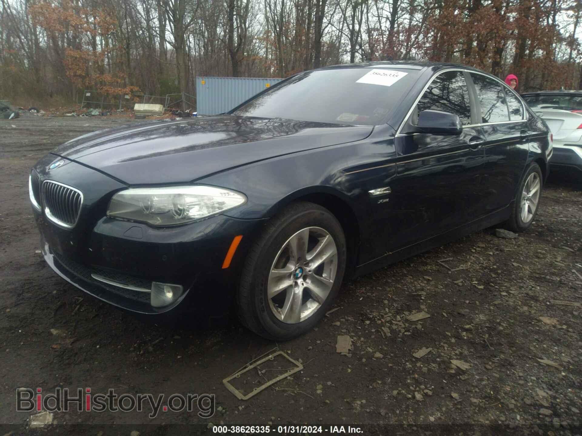 2012 BMW 528I - VIN: WBAXH5C56CDW08322 - Фото 2
