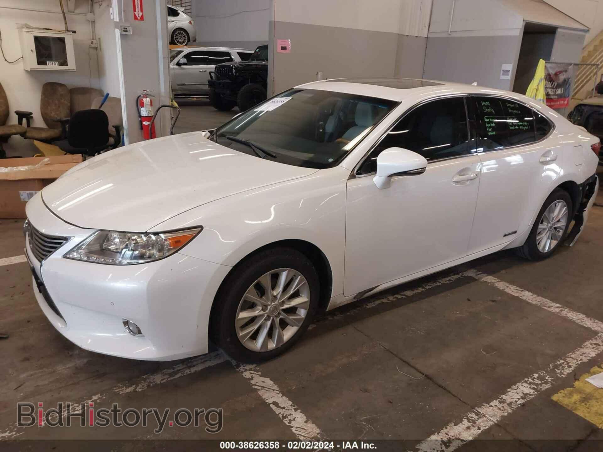 2014 LEXUS ES 300H - VIN: JTHBW1GG4E2058980 - Фото 2