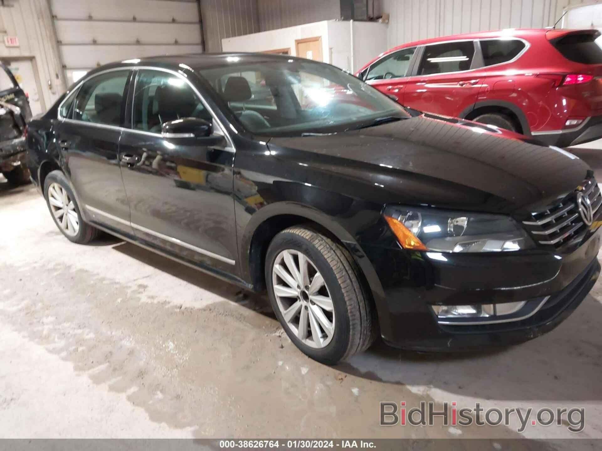 Photo 1VWCH7A30DC035484 - VOLKSWAGEN PASSAT 2013