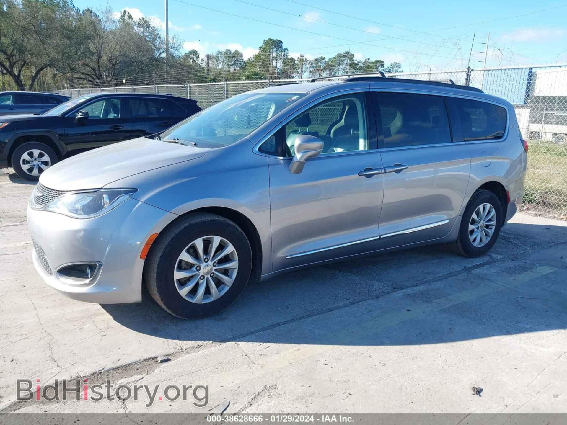 2017 CHRYSLER PACIFICA - VIN: 2C4RC1BG4HR613853 - Фото 2