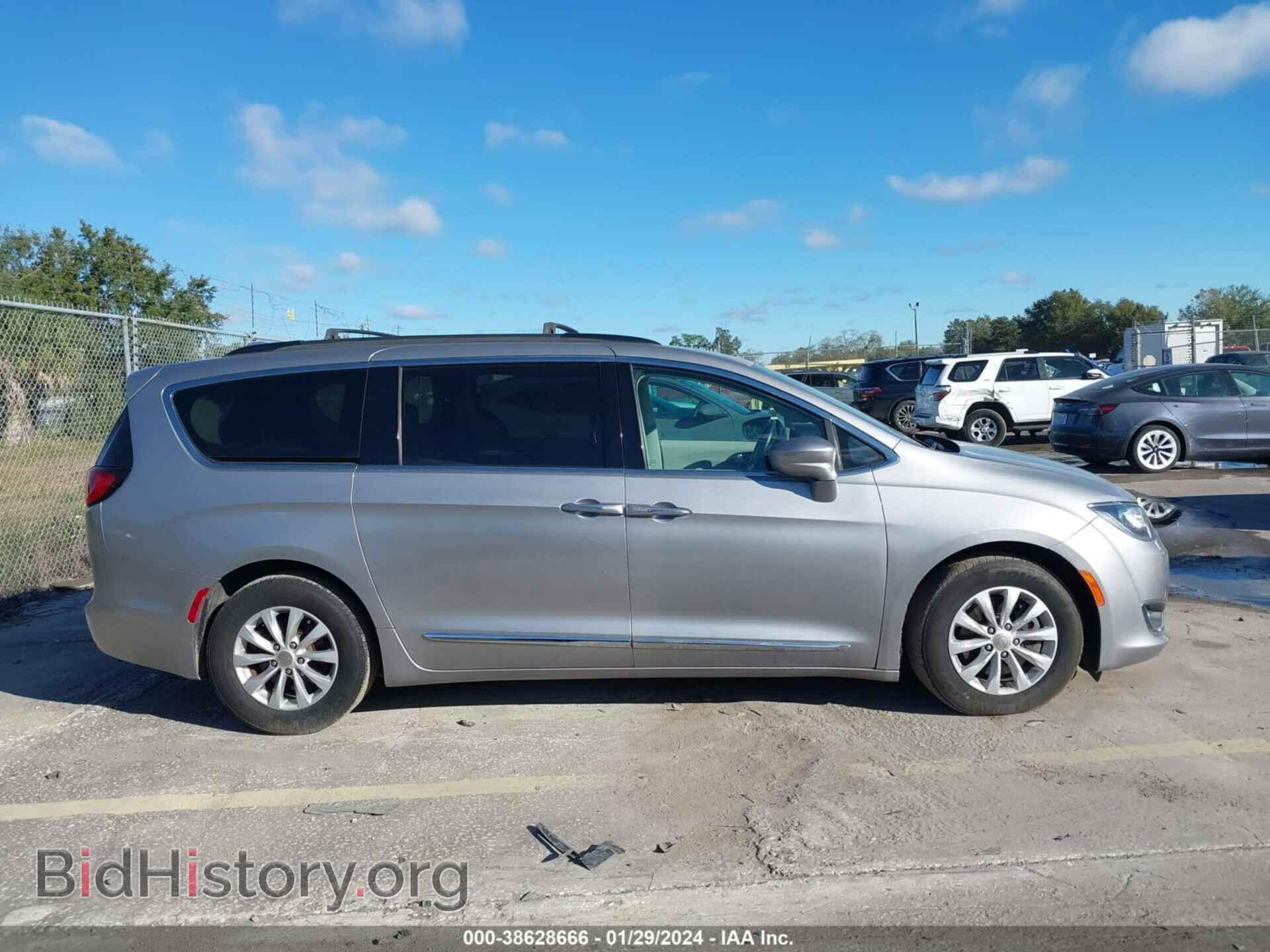 2017 CHRYSLER PACIFICA - VIN: 2C4RC1BG4HR613853 - Фото 13