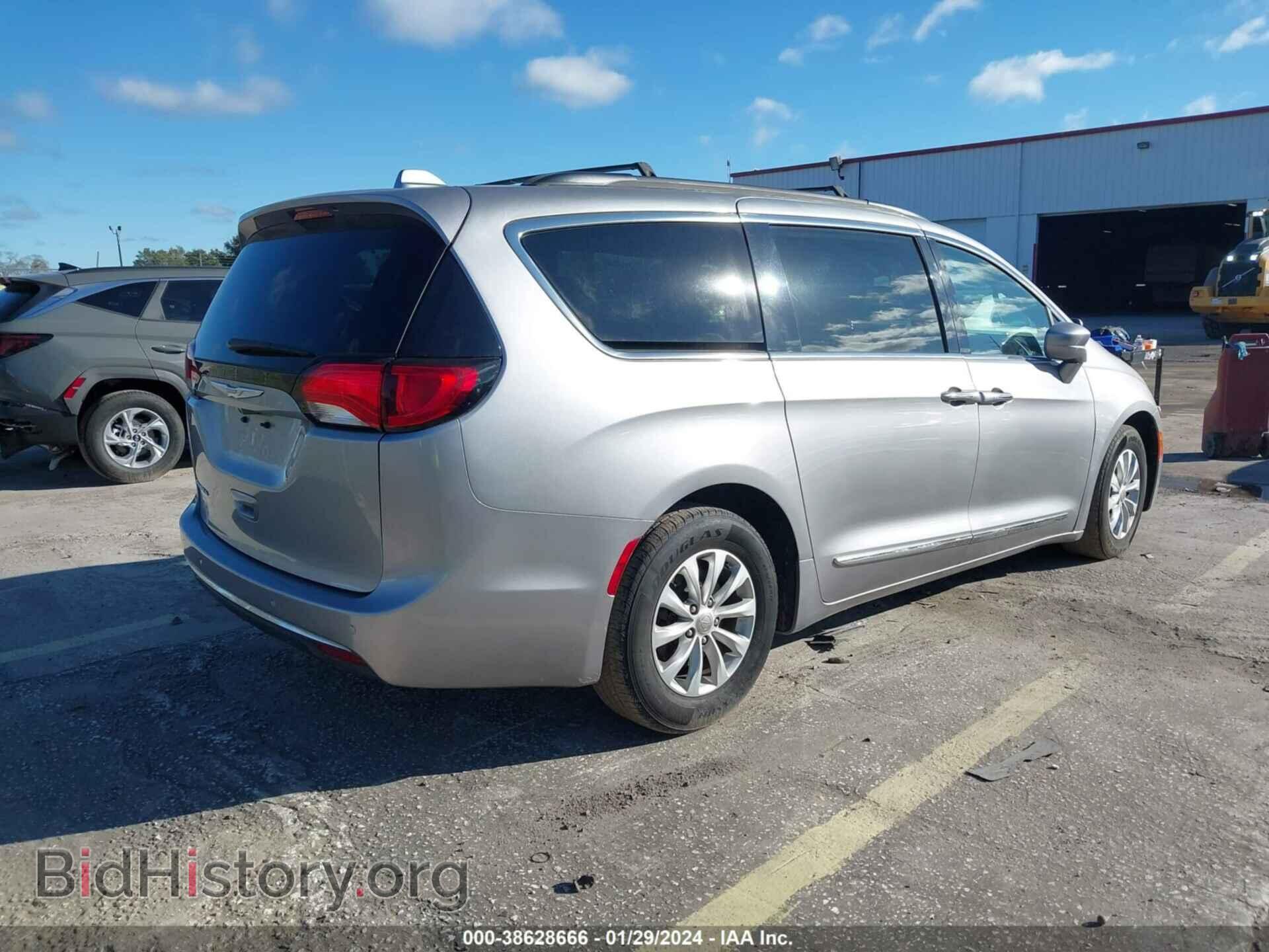 2017 CHRYSLER PACIFICA - VIN: 2C4RC1BG4HR613853 - Фото 4