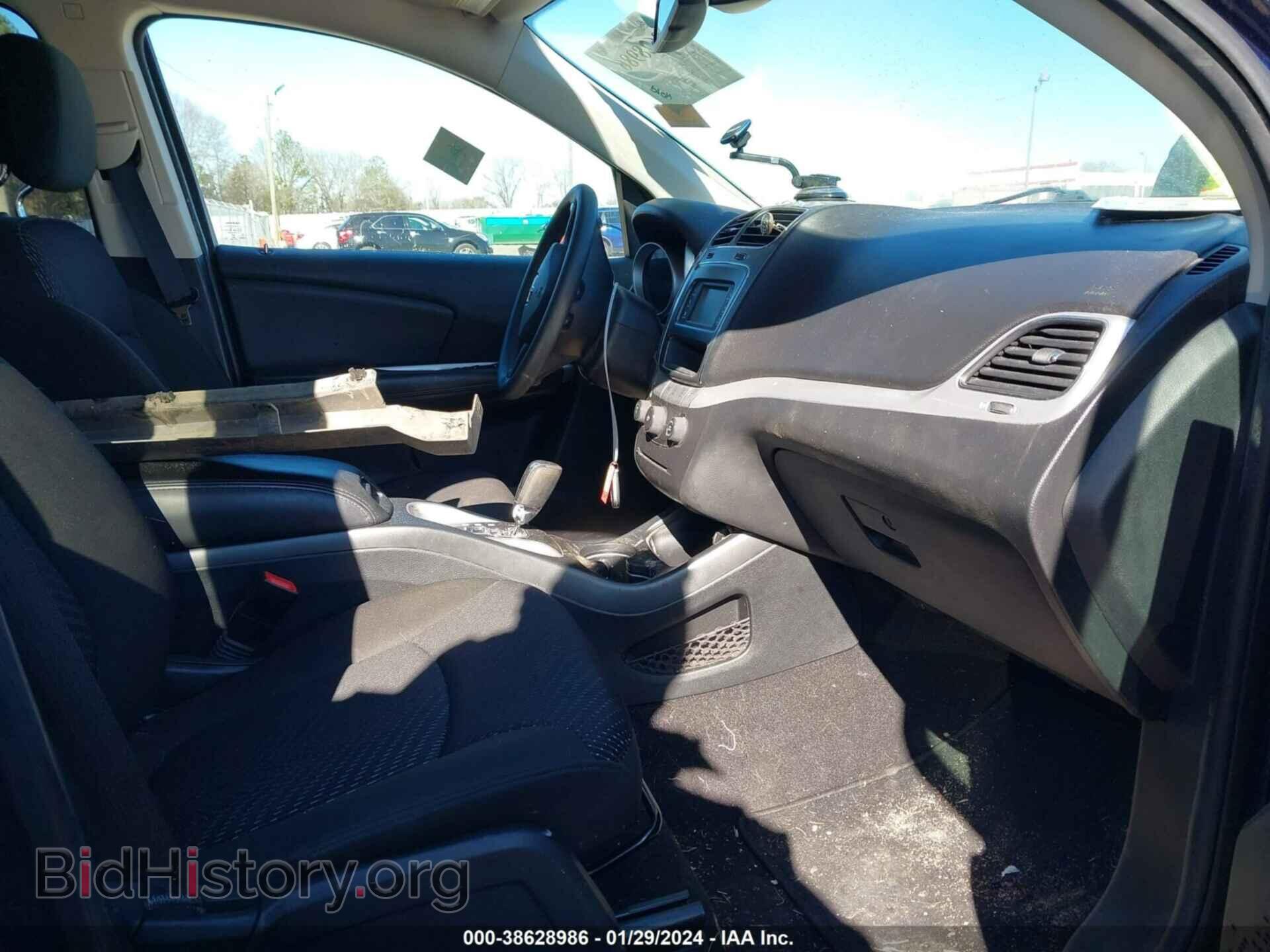 2019 DODGE JOURNEY - VIN: 3C4PDCAB9KT746697 - Фото 5
