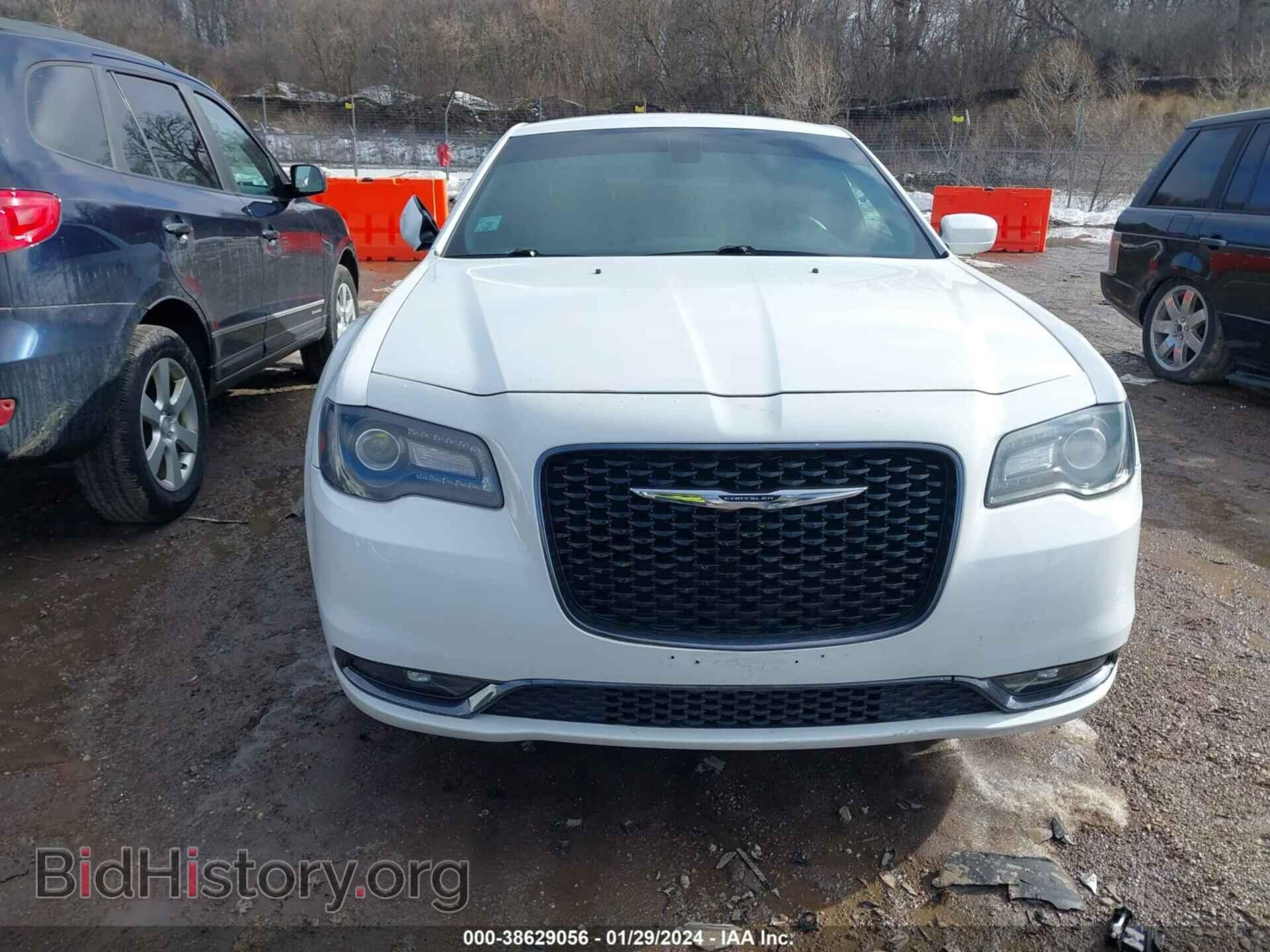 2017 CHRYSLER 300 - VIN: 2C3CCAGG7HH512587 - Фото 12