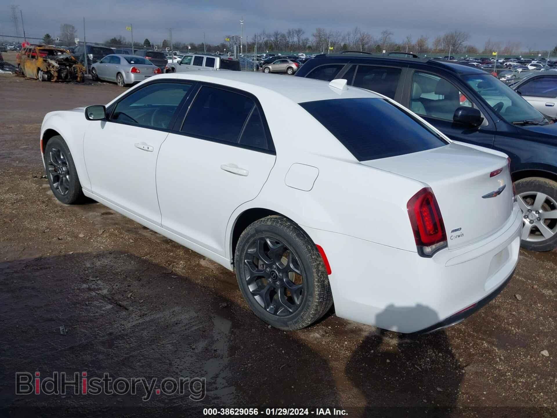2017 CHRYSLER 300 - VIN: 2C3CCAGG7HH512587 - Фото 3