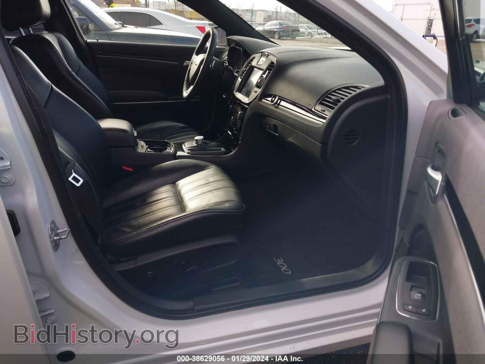 2017 CHRYSLER 300 - VIN: 2C3CCAGG7HH512587 - Фото 5