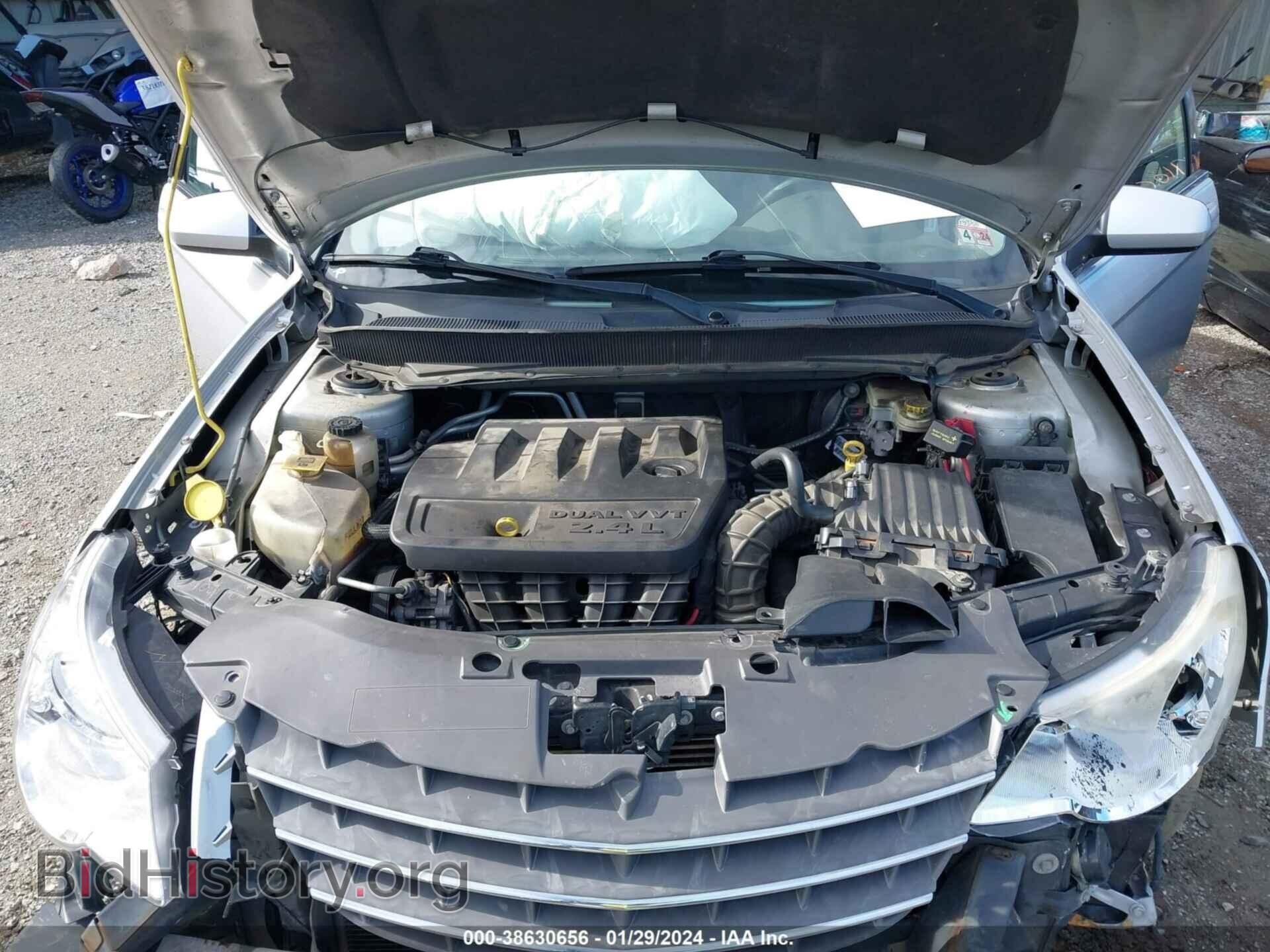 2010 CHRYSLER SEBRING - VIN: 1C3CC5FB9AN180775 - Фото 10