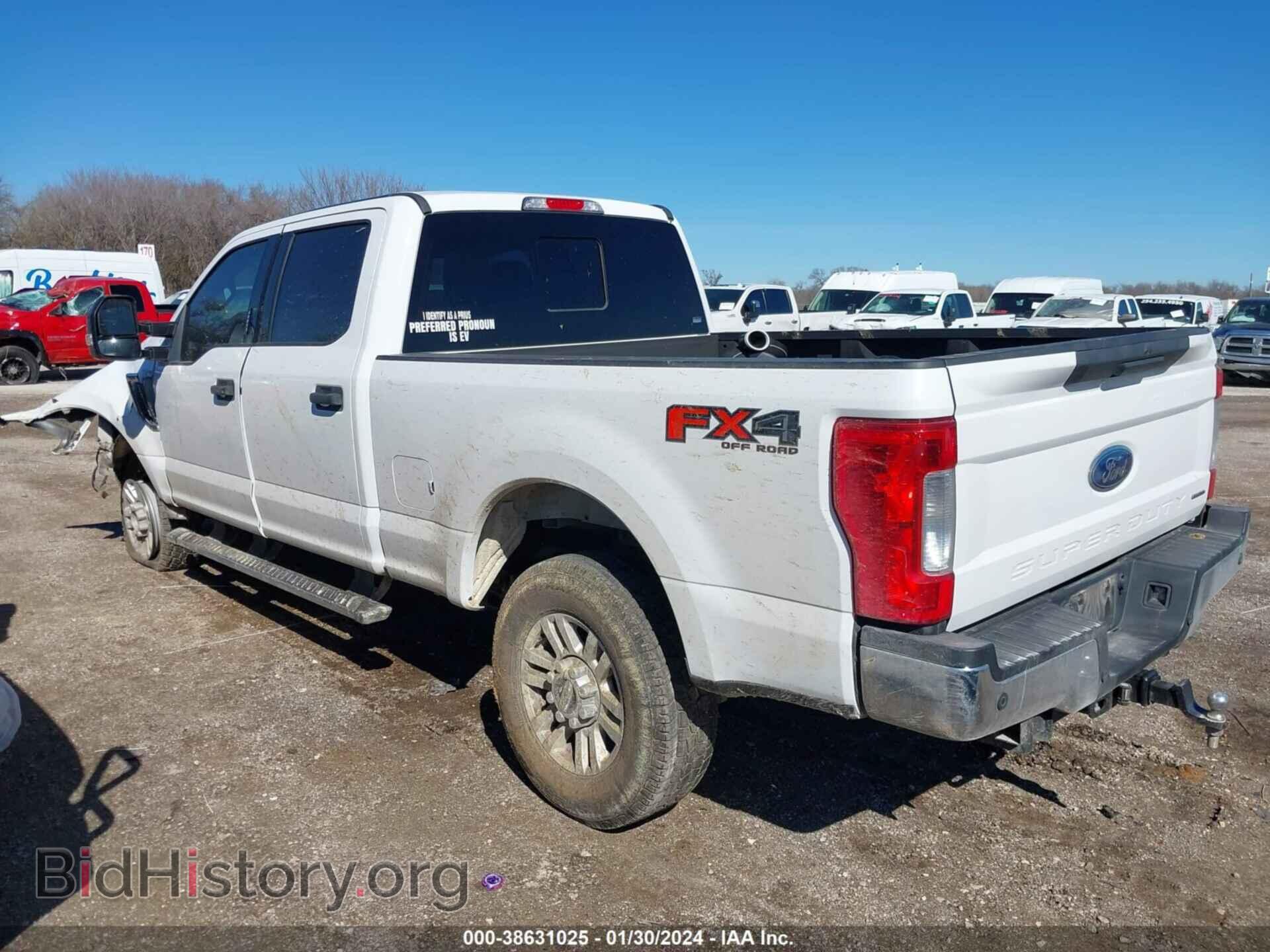2017 FORD F-250 - VIN: 1FT7W2B60HEF46757 - Фото 3