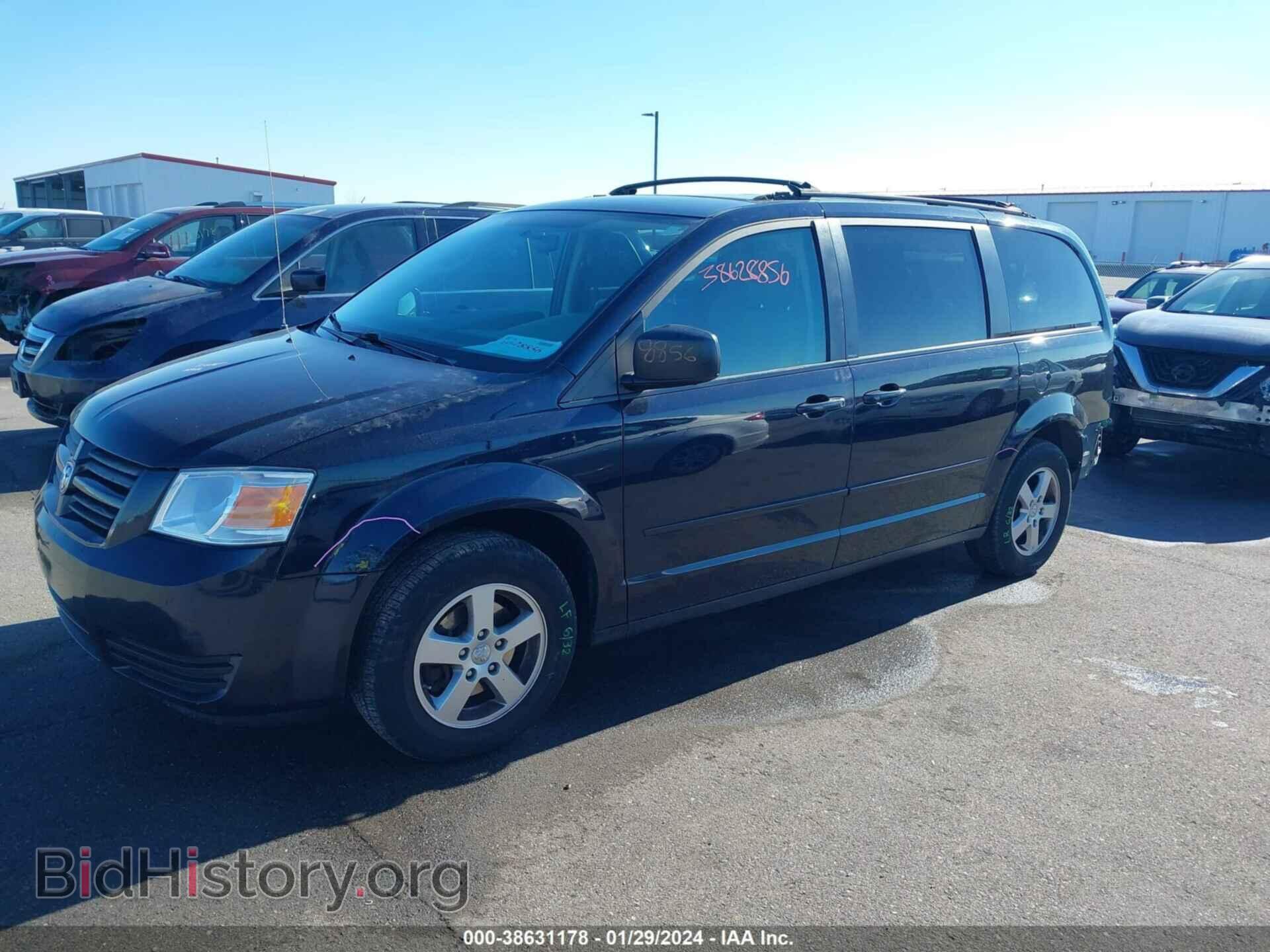 2010 DODGE GRAND CARAVAN - VIN: 2D4RN3D13AR385755 - Фото 2