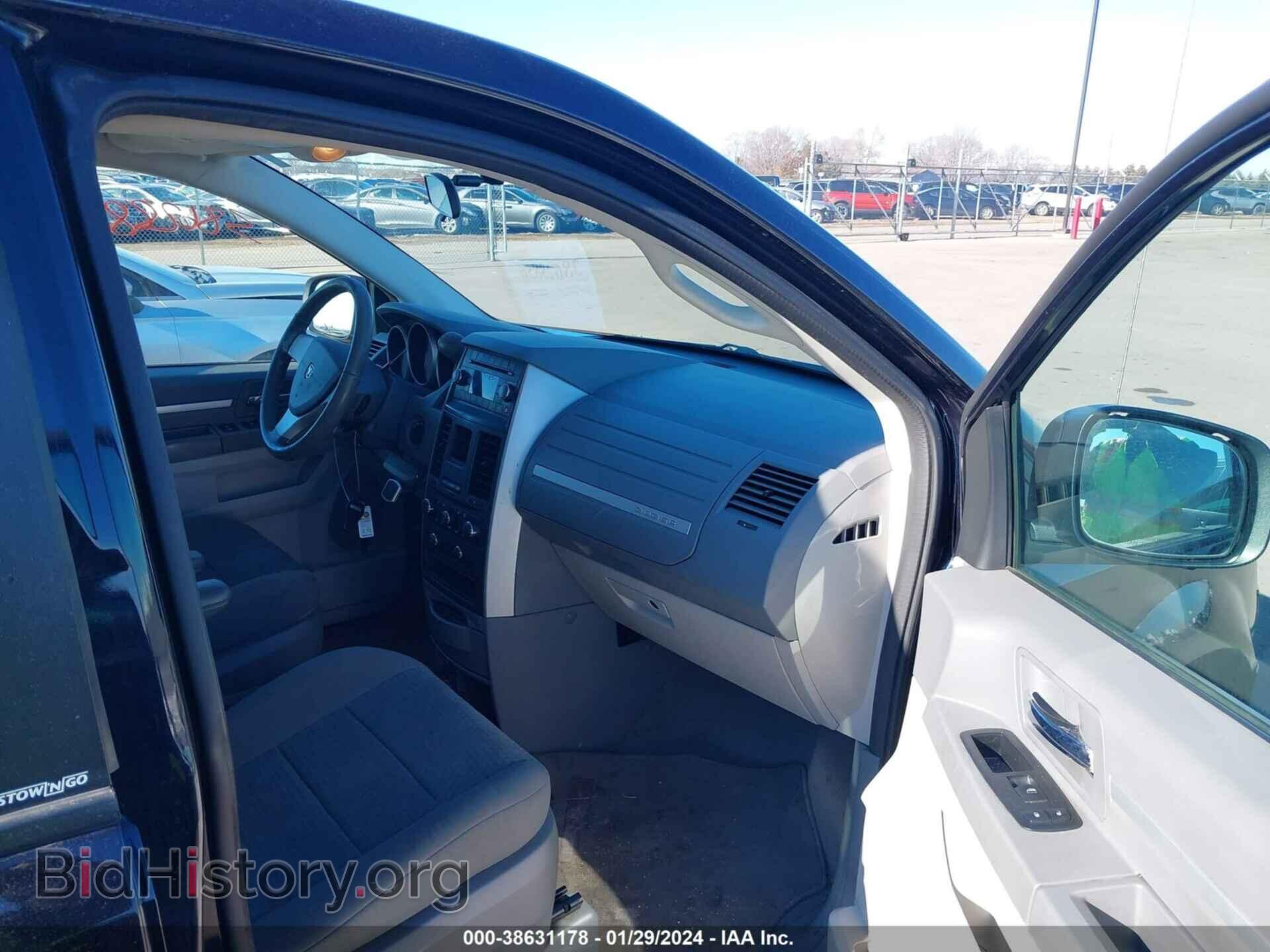 2010 DODGE GRAND CARAVAN - VIN: 2D4RN3D13AR385755 - Фото 5