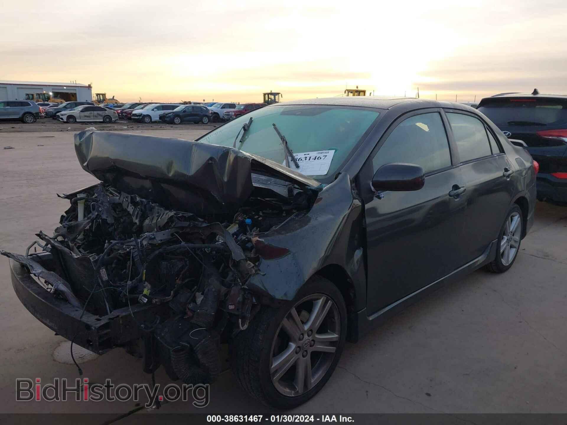 2013 TOYOTA COROLLA - VIN: 5YFBU4EE9DP132470 - Фото 2