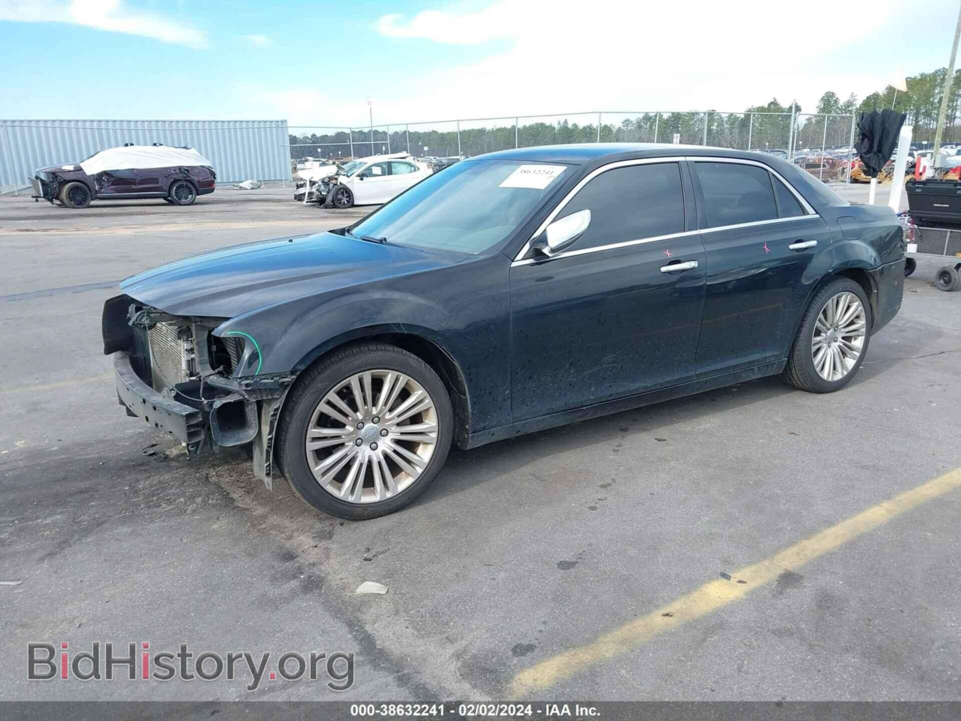 2012 CHRYSLER 300 - VIN: 2C3CCACG2CH182193 - Фото 2