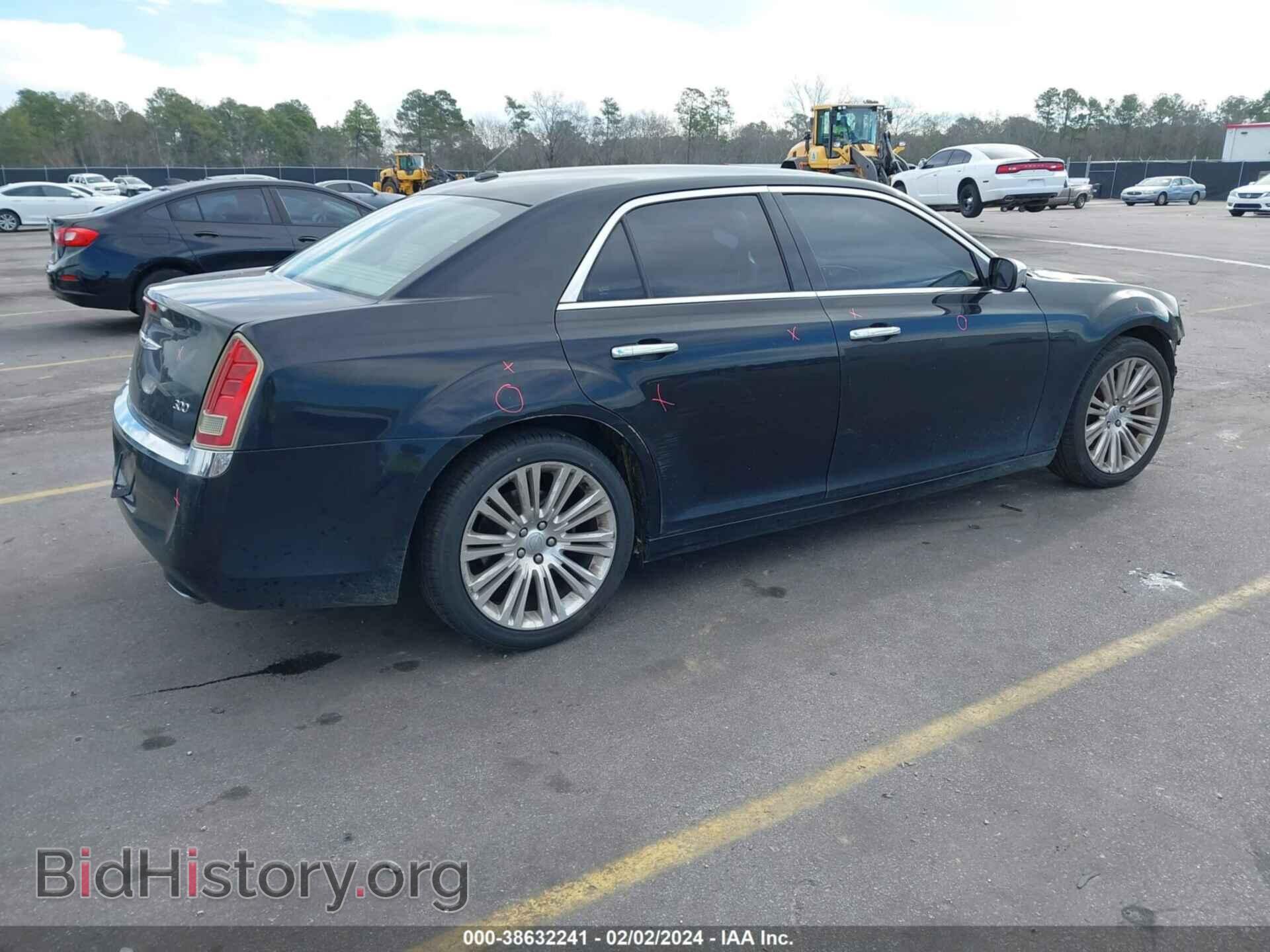 2012 CHRYSLER 300 - VIN: 2C3CCACG2CH182193 - Фото 4