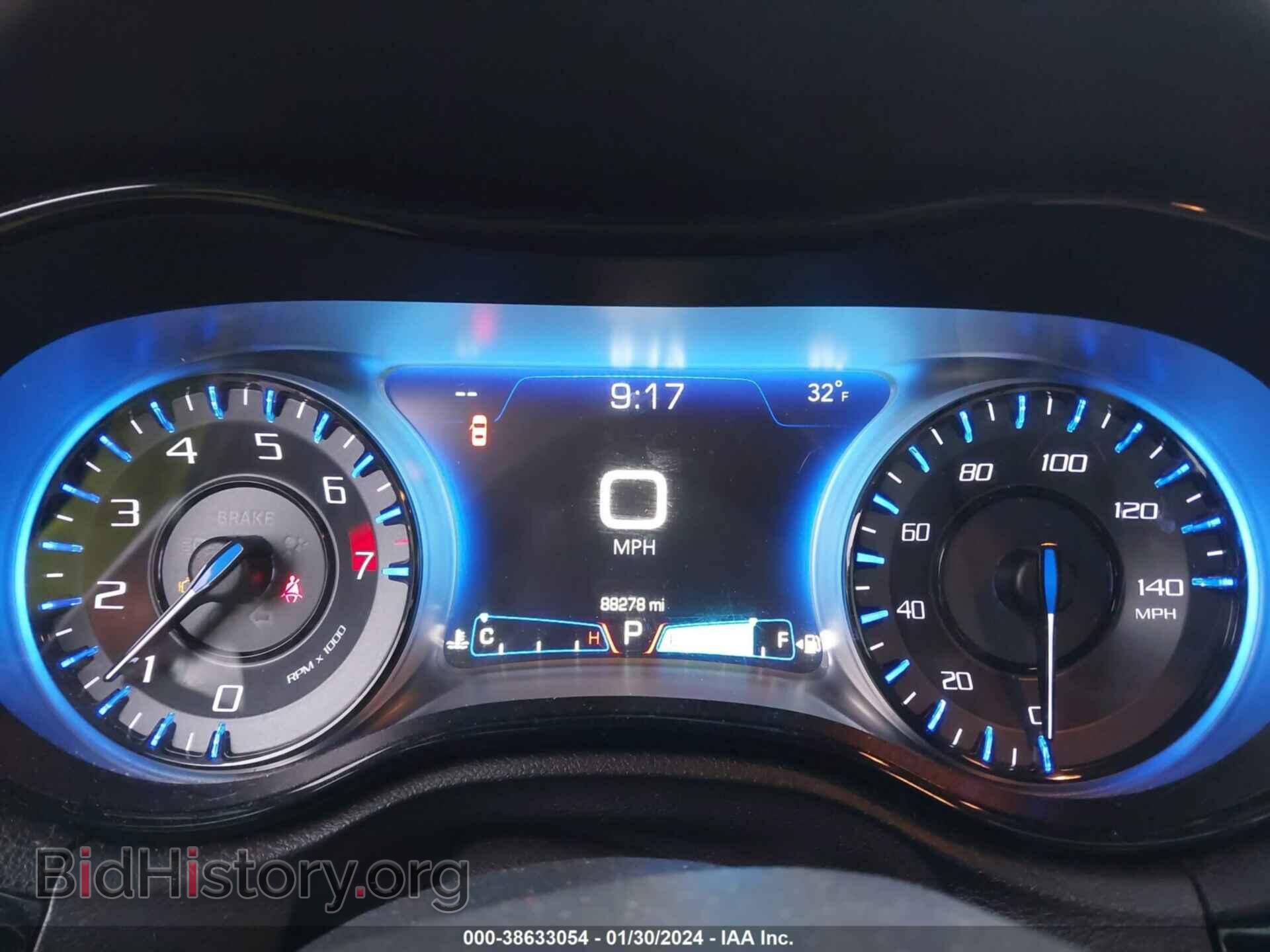 2017 CHRYSLER 300 - VIN: 2C3CCAGG8HH604064 - Фото 15