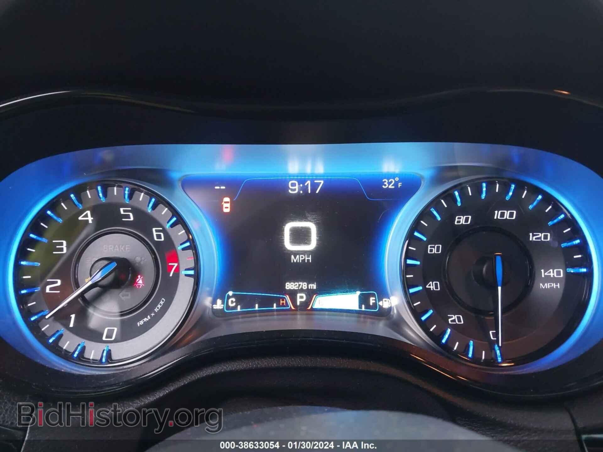 2017 CHRYSLER 300 - VIN: 2C3CCAGG8HH604064 - Фото 7