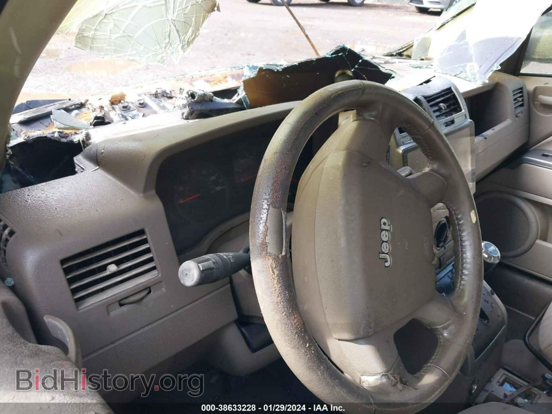 2007 JEEP COMPASS - VIN: 1J8FT47W77D358419 - Фото 7