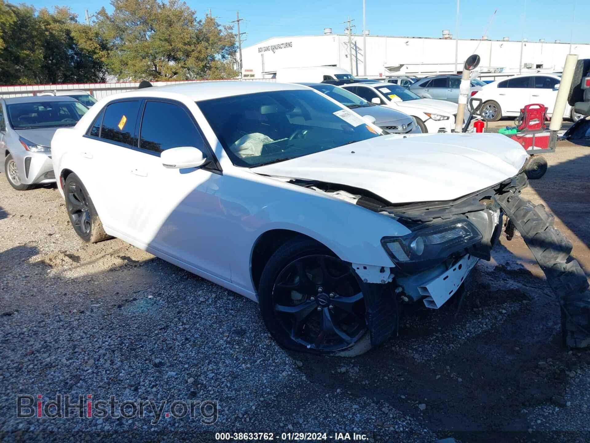 Photo 2C3CCABG3MH626345 - CHRYSLER 300 2021