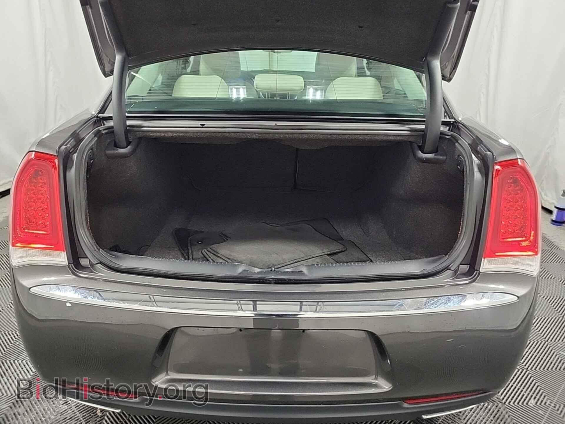 2017 CHRYSLER 300 - VIN: 2C3CCAAG6HH511729 - Фото 9