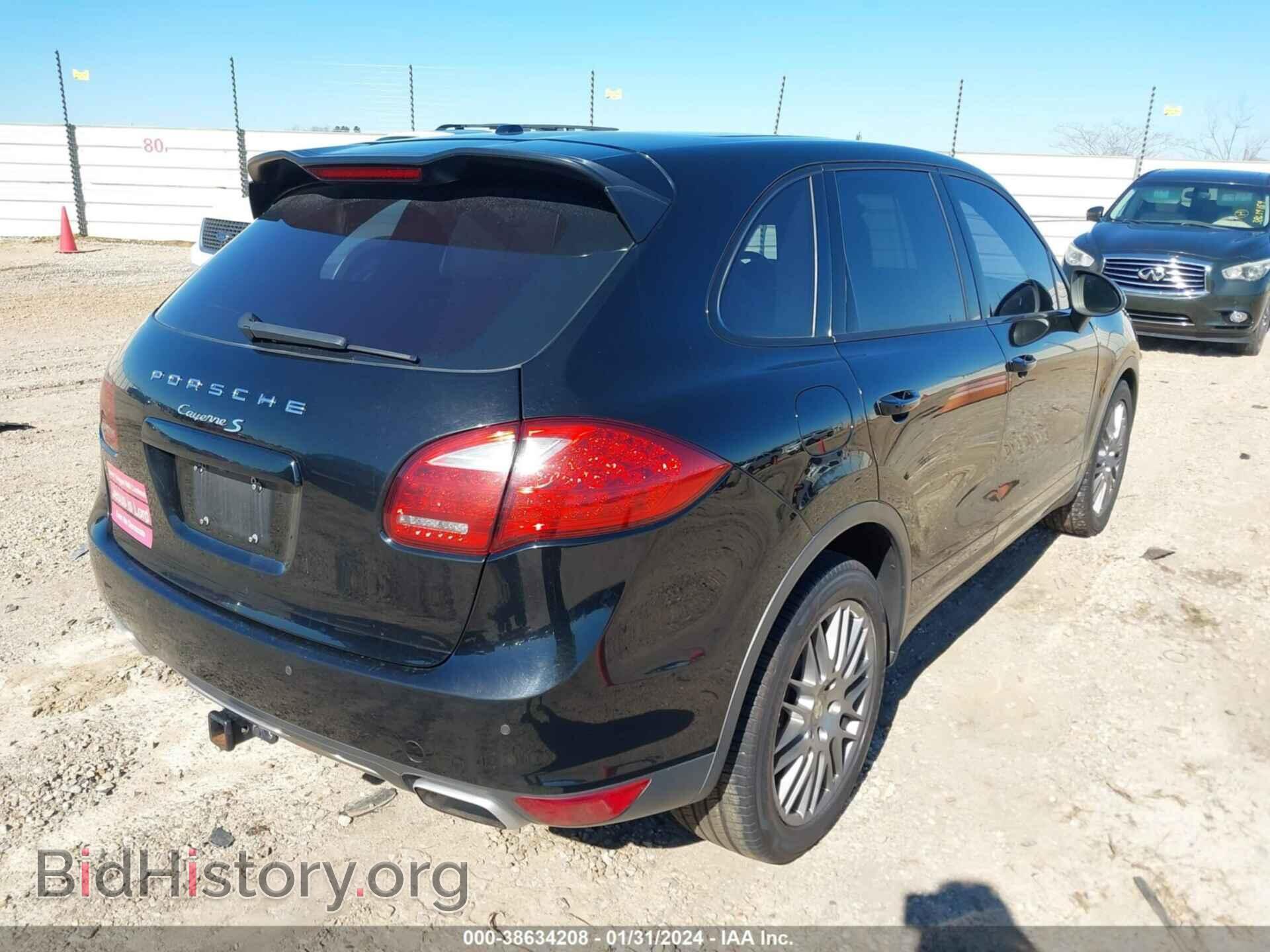 2011 PORSCHE CAYENNE - VIN: WP1AB2A28BLA51370 - Фото 4