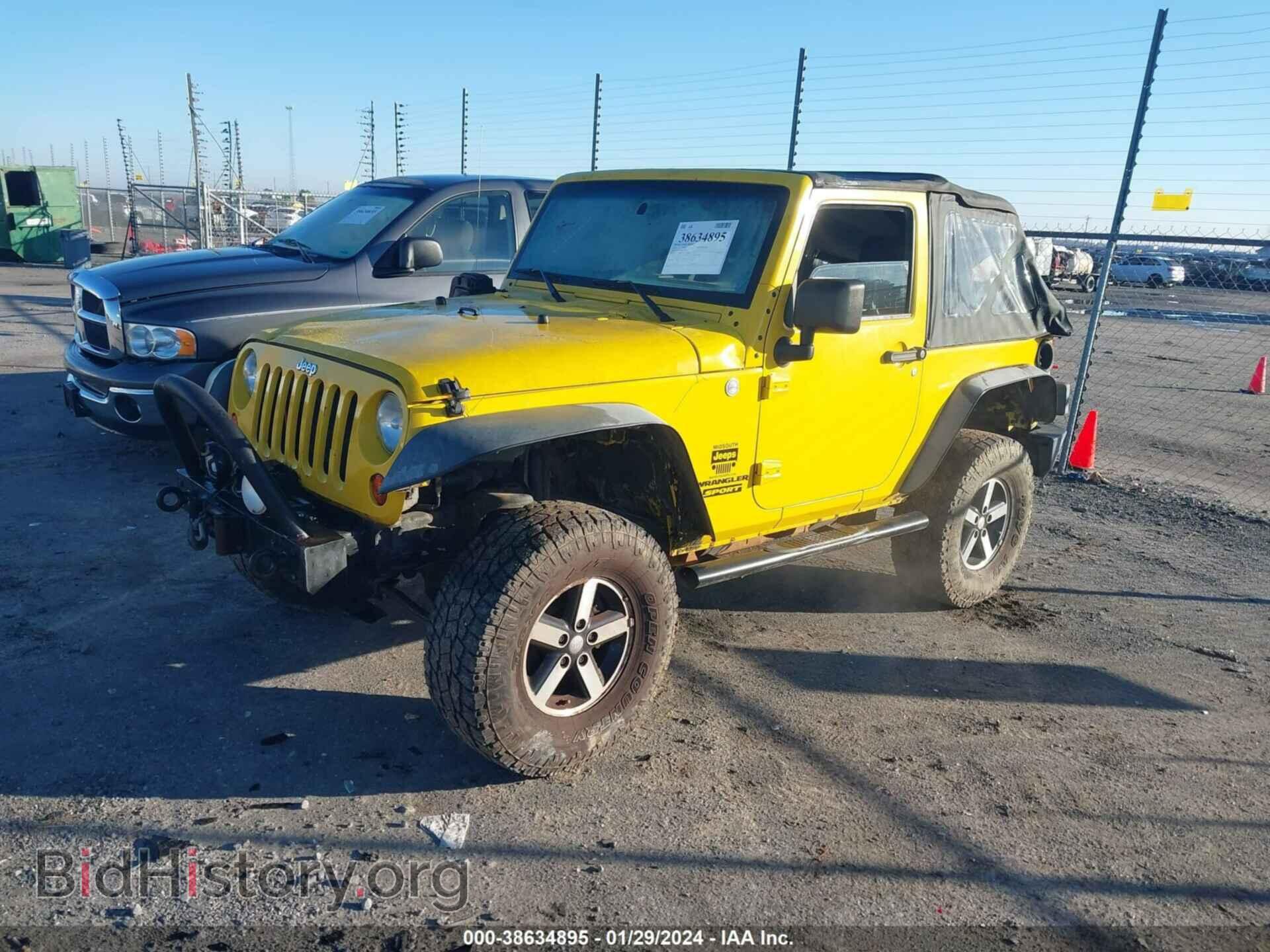 2011 JEEP WRANGLER - VIN: 1J4AA2D14BL537773 - Фото 2