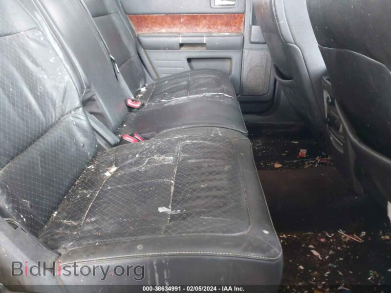 2011 Ford FLEX (VIN 2FMGK5DC5BBD11883) — photo 8 of 17