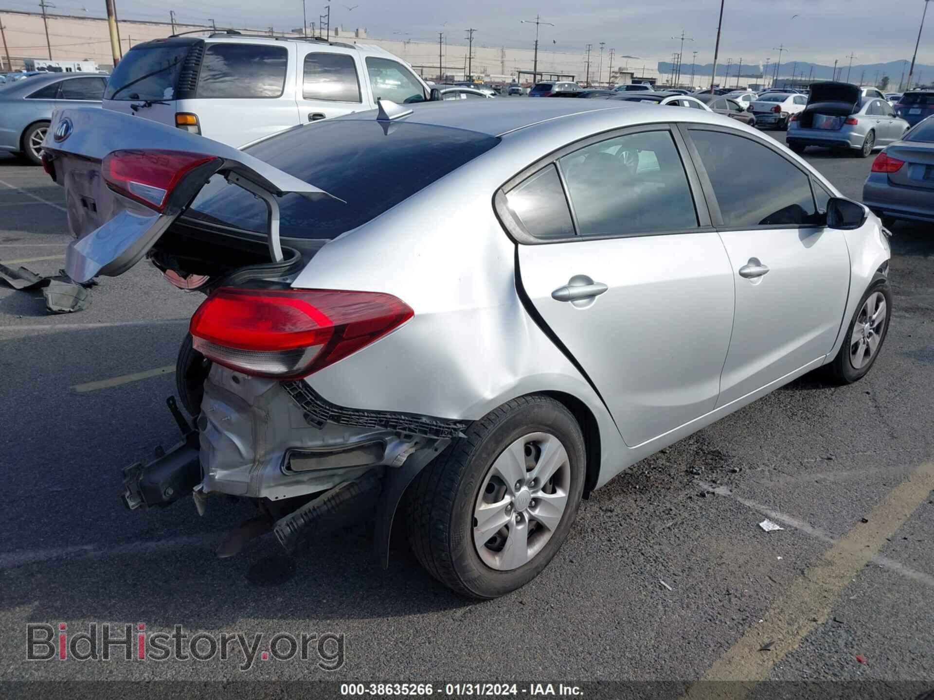 2017 KIA FORTE - VIN: 3KPFK4A73HE077648 - Фото 4