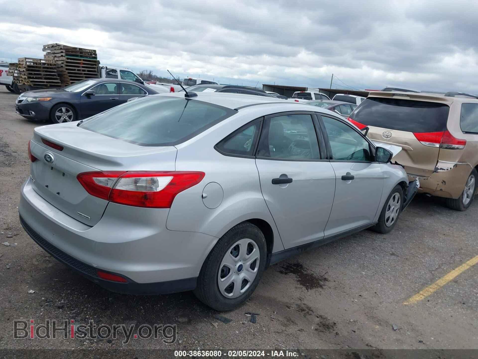 2014 FORD FOCUS - VIN: 1FADP3E26EL372771 - Фото 4