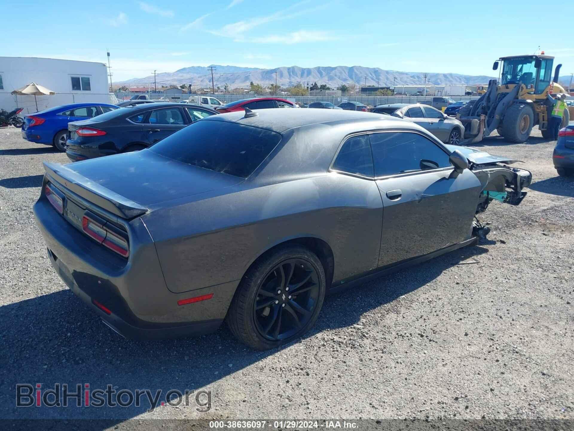 2018 DODGE CHALLENGER - VIN: 2C3CDZAG4JH110973 - Photo 4