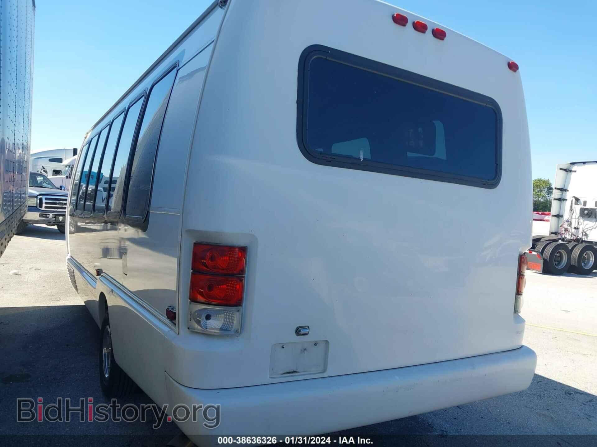 2009 FORD E-450 CUTAWAY - VIN: 1FDXE45P69DA21272 - Фото 3